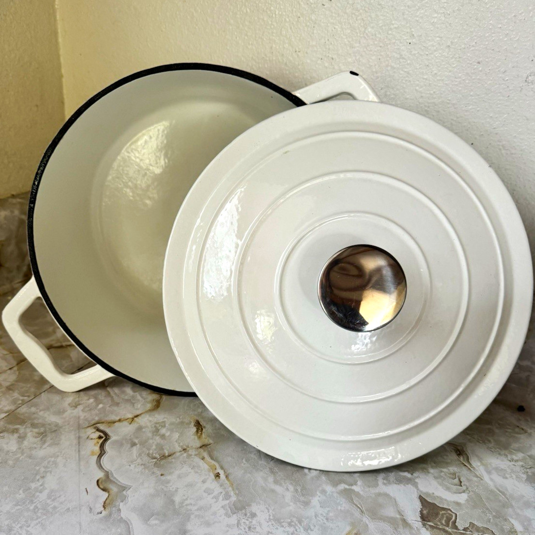 5 Qt White Enamel Cast Iron Round Casserole Dutch Oven w/ Lid, Double Handles