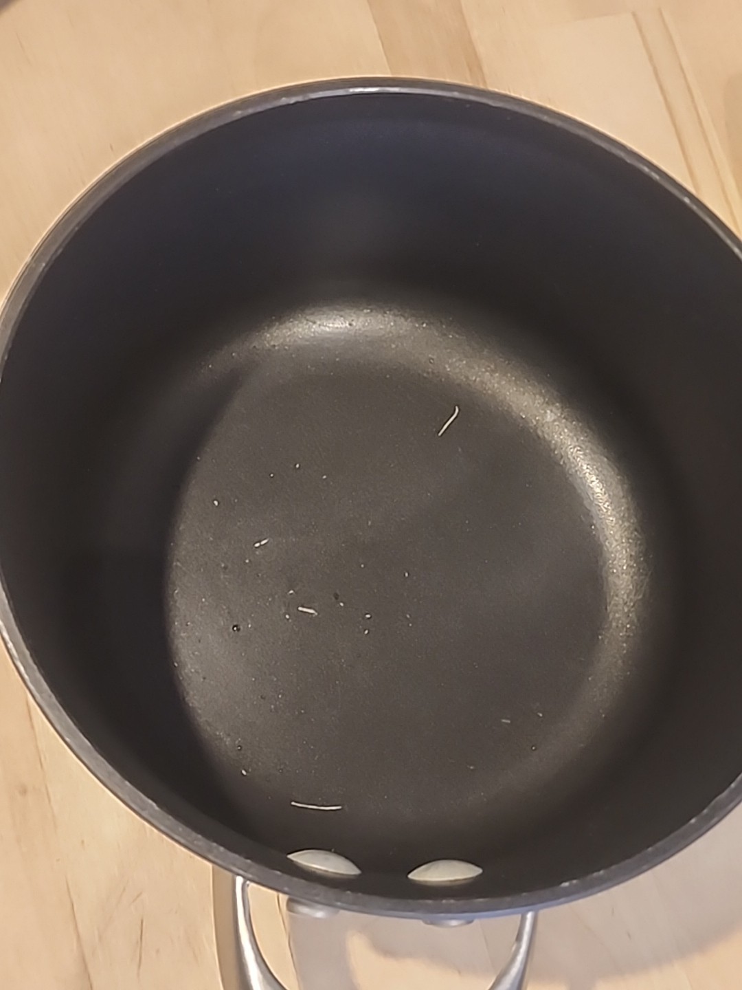 🔥 Calphalon Aluminum 1 1/2 Qt Anodized Sauce pan 8701 Glass Lid 🔥