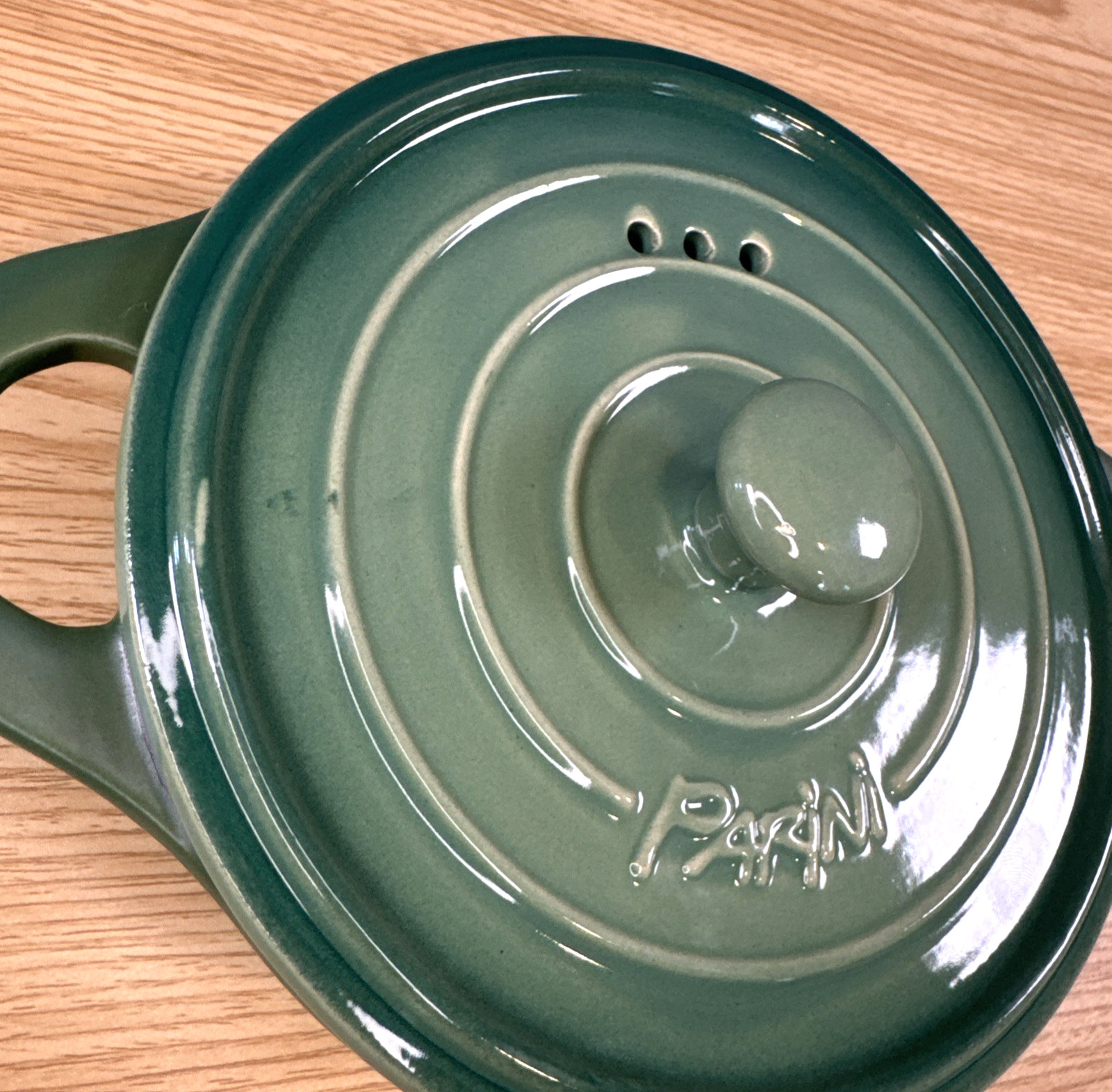 Parini Green 1 Qt Flameproof Casserole Dish Pot w/ Lid Stoneware Ombre