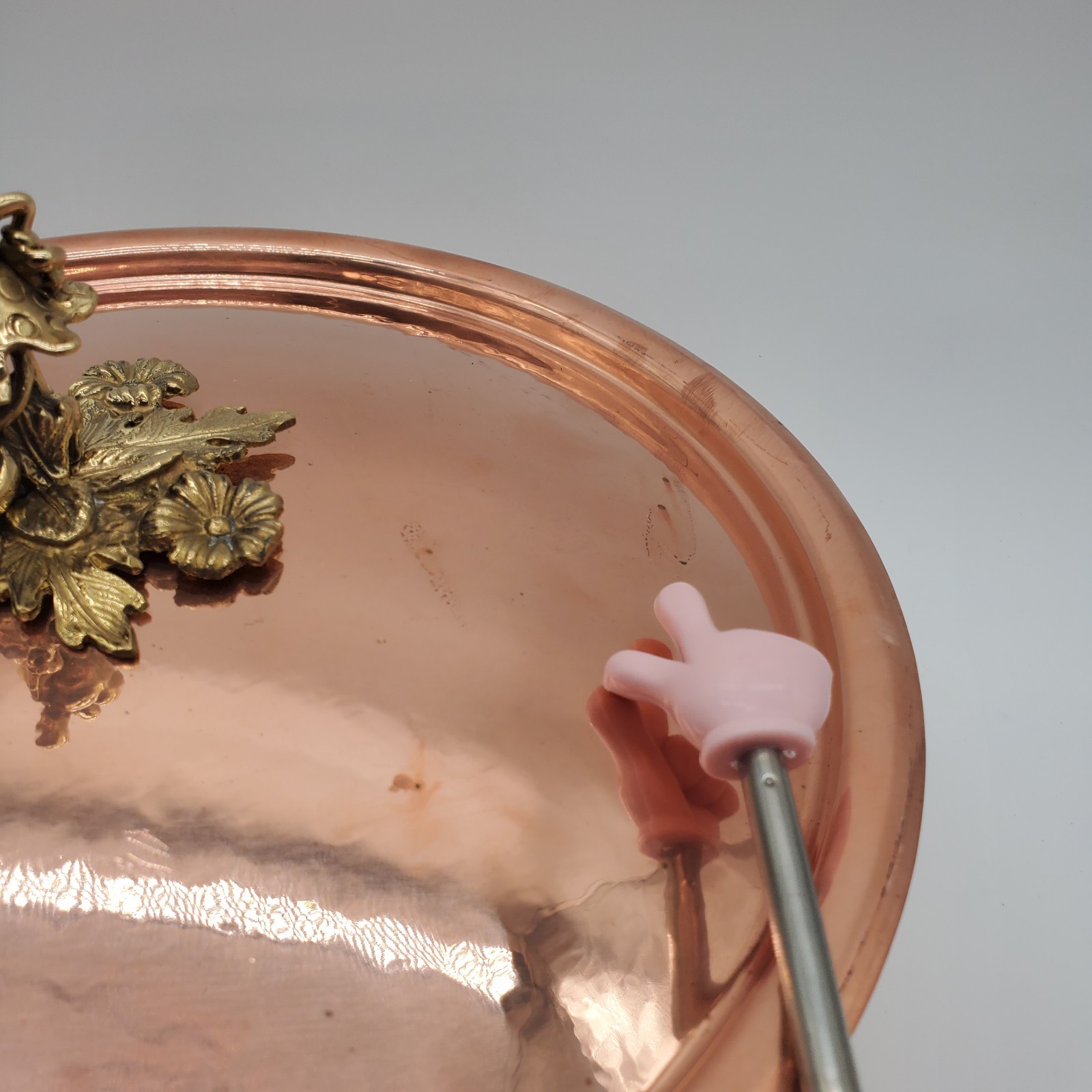 Ruffoni Historia Disney© Hammered Copper Chef Pan with Minnie Knob 4-Qt. Read