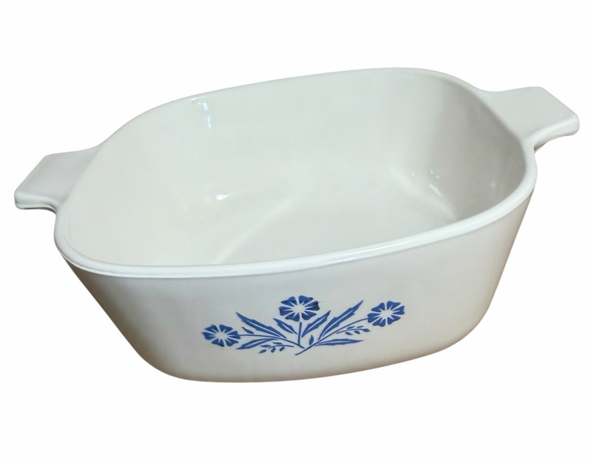 Corning Ware 1.5 Qt White Vintage Cornflower Blue Floral Square P-1 1/2-B Dish