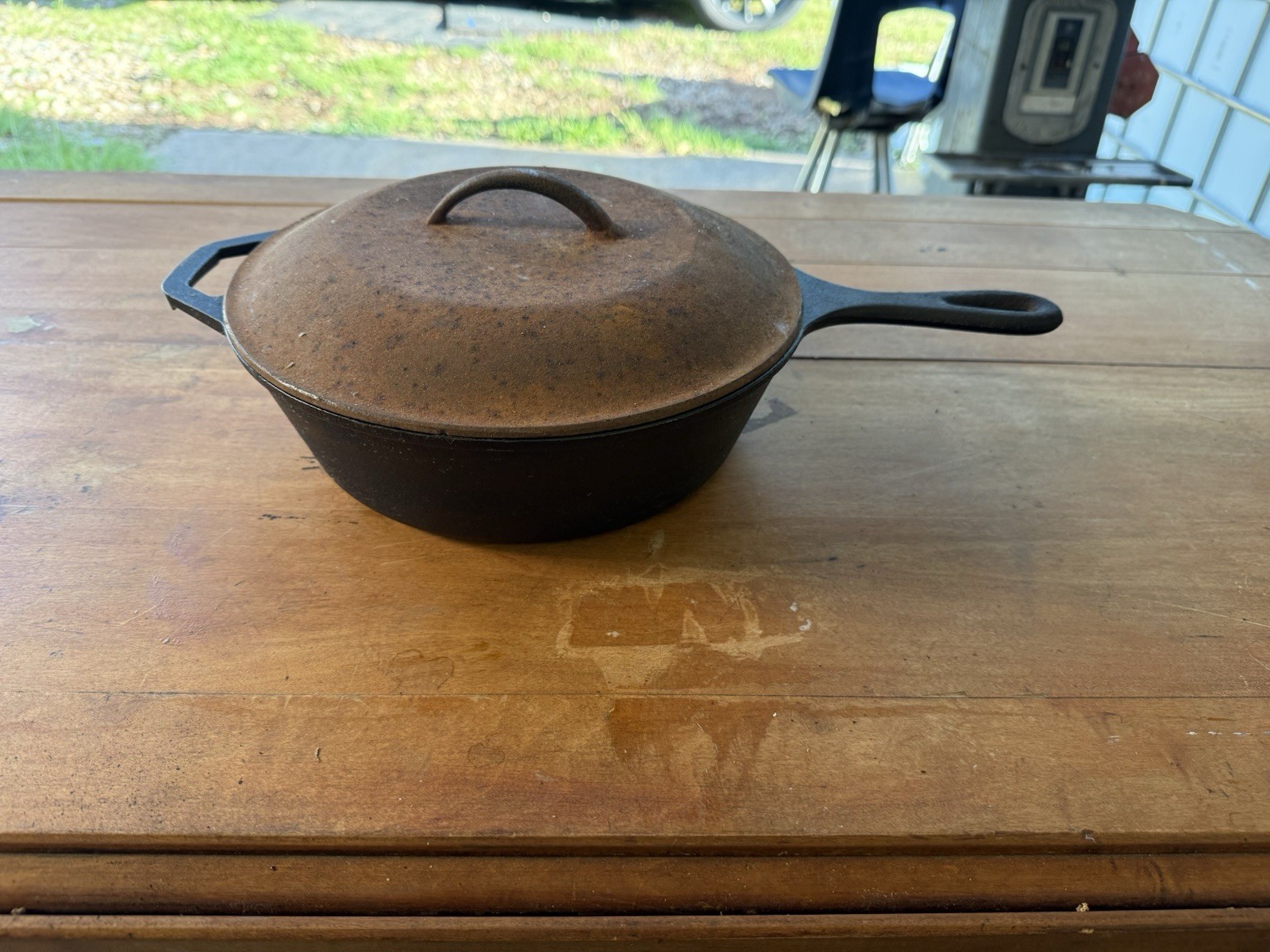 Lodge Cast Iron Deep Skillet 10.25in w/ Lid Double Handle Induction