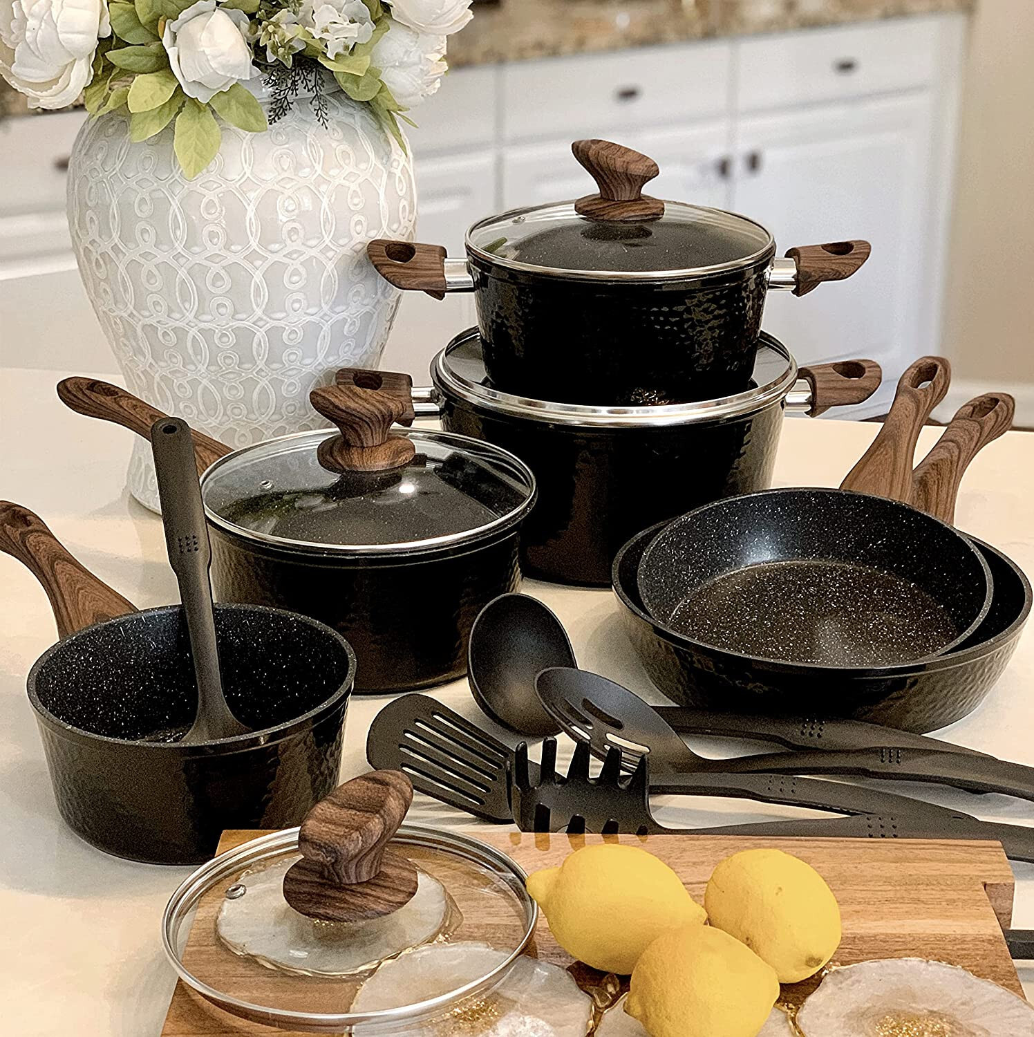 15 Piece Hammered Cookware Set Nonstick Granite Coated Pots and Pans Set Black