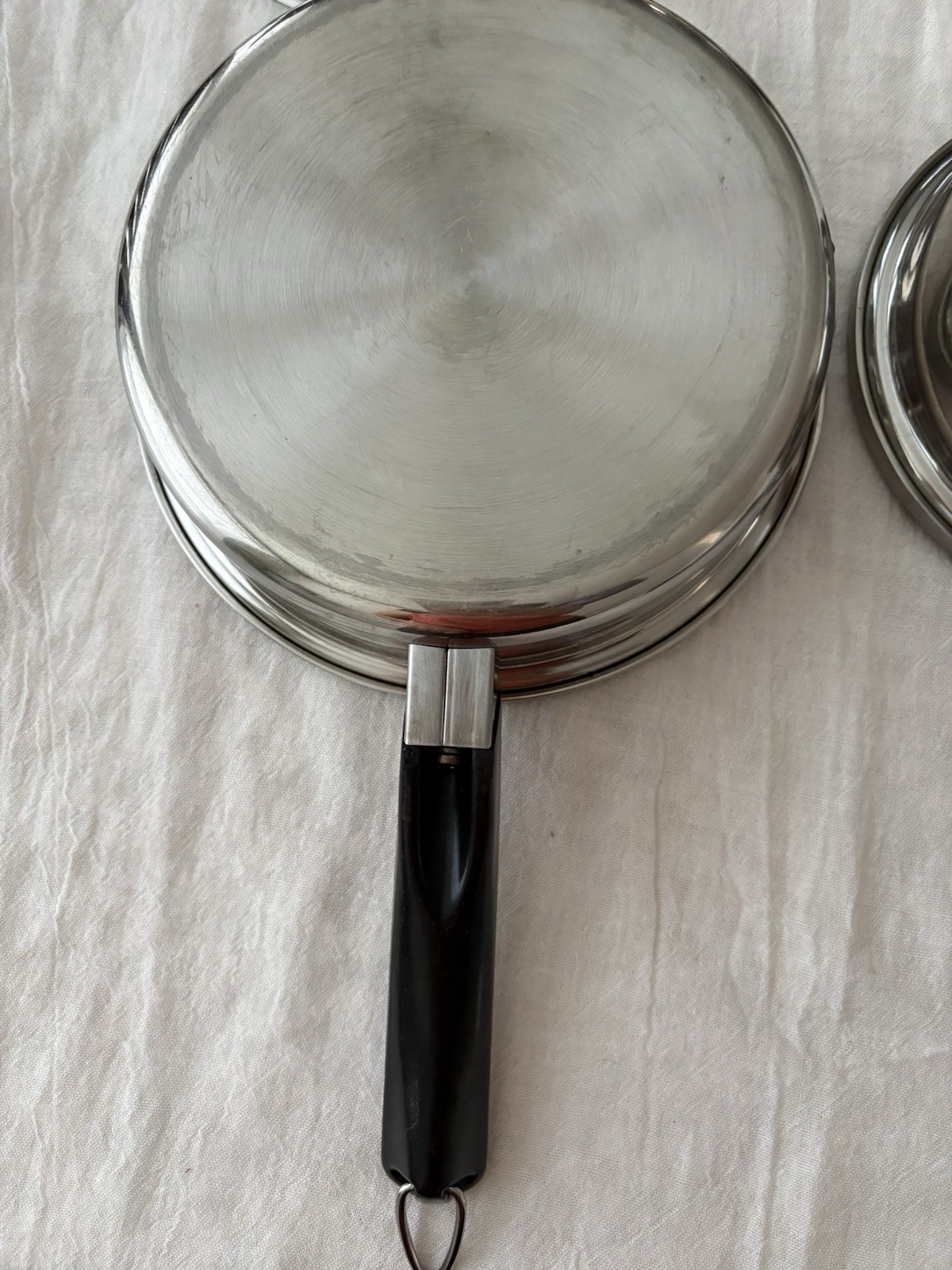Amway Queen Multi-Ply 18/8 Stainless Cookware Set USA 8″ & 6.75″ Pots W Lids
