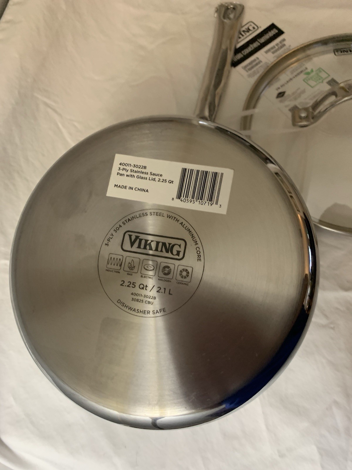 NWT VIKING 3-PLY STAINLESS STEEL Sauce Pan POT WITH GLASS LID 2.25 QT NEW
