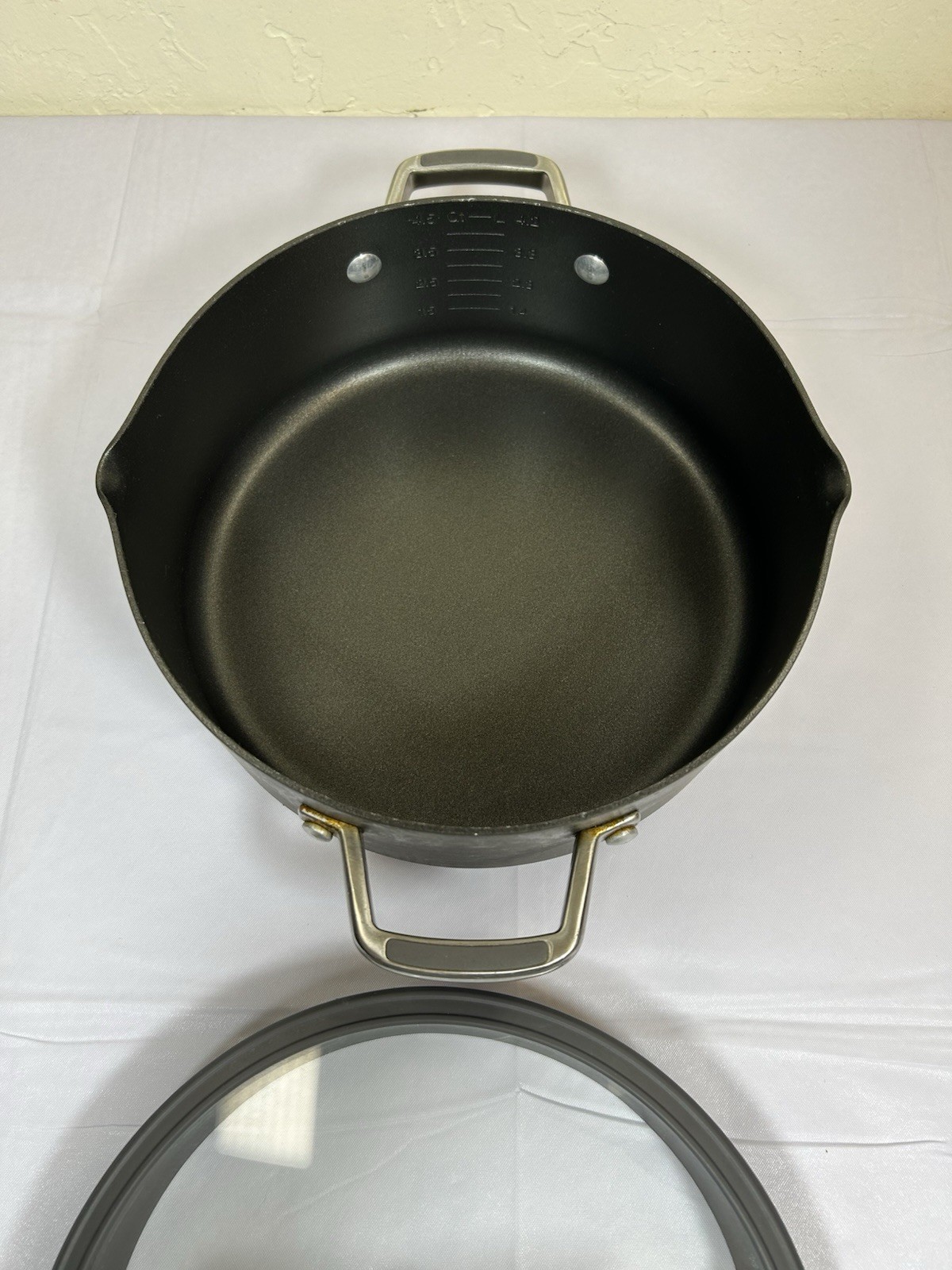 Calphalon Classic 5-Qt. Dutch Oven with Lid Cover 8785 Handles Nonstick Gray