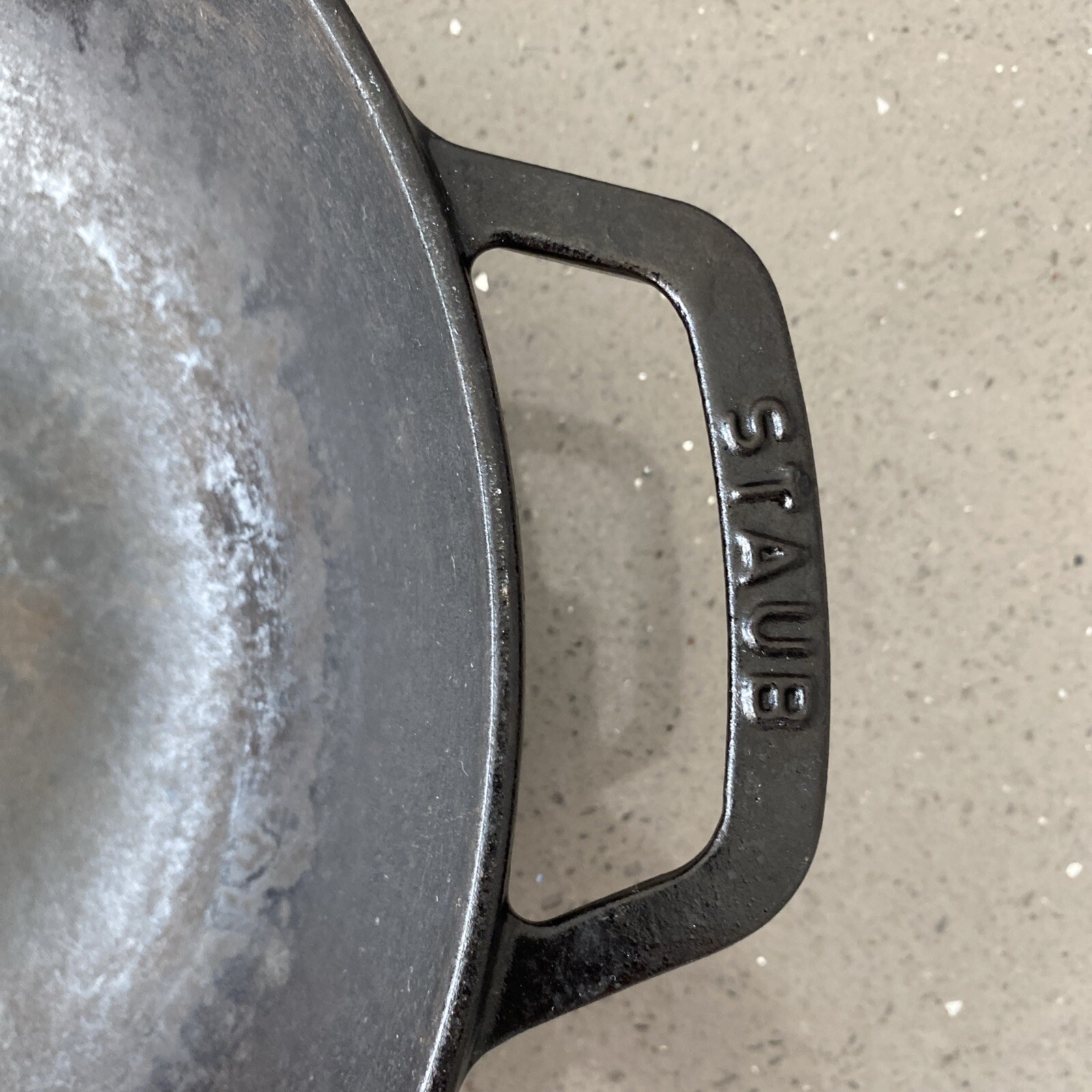 Staub Cast Iron #30 Round Wok 4.5qt Pan 12” Made In France No Lid