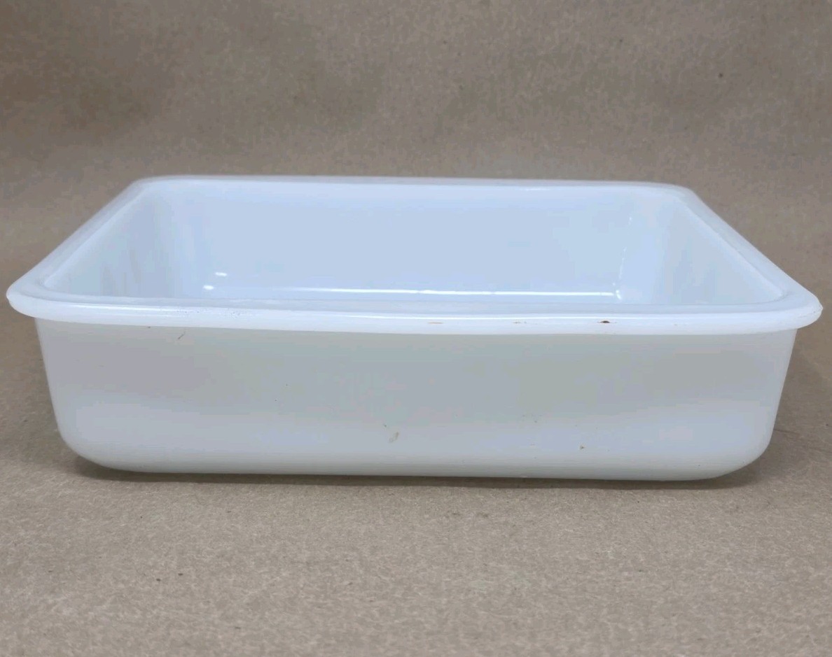 Vintage Glasbake Green “Crazy Daisy” Milk Glass 8” x 8” Square Casserole Dish