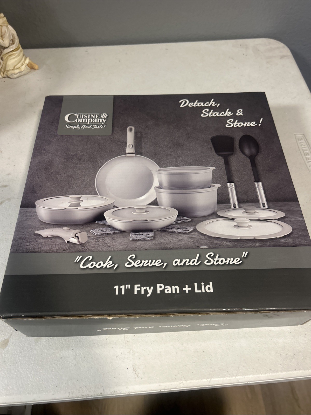 Cuisine 11″ Fry Pan + Lid Cook Serve Store Detachable Handles + 2 Utensils New