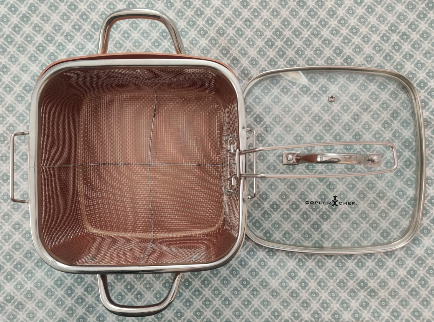 Copper Chef Pan With Wire Insert, removable handle And Lid 8 In x 8 In NEW!