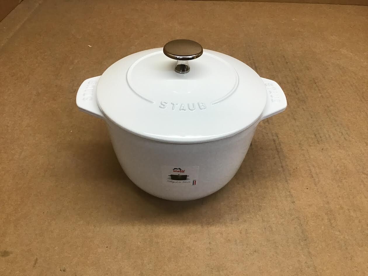 Staub Cast Iron 1.5-qt Petite French Oven – Matte White, Made in France