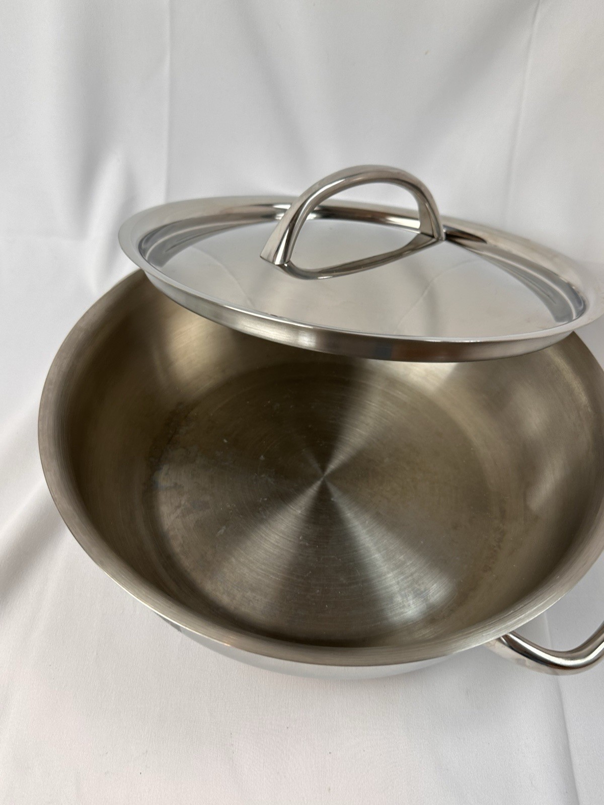 Kirkland Signature 4 QT Pot Pan with Lid Chef’s Casserole Copper Core Stainless