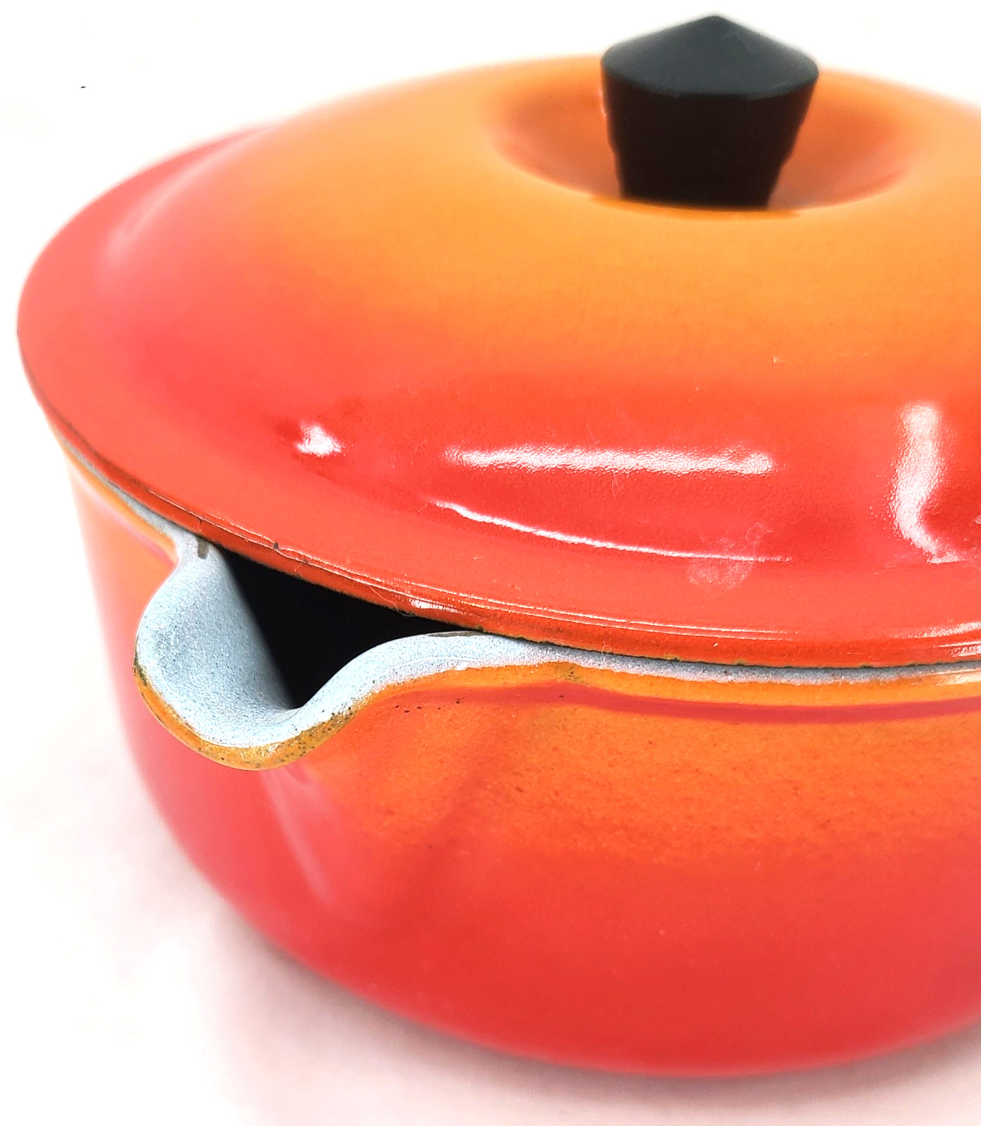 Vintage Le Creuset Flame Orange #16 Wood Cast Iron Lid 6″ Sauce Pan Pot Set