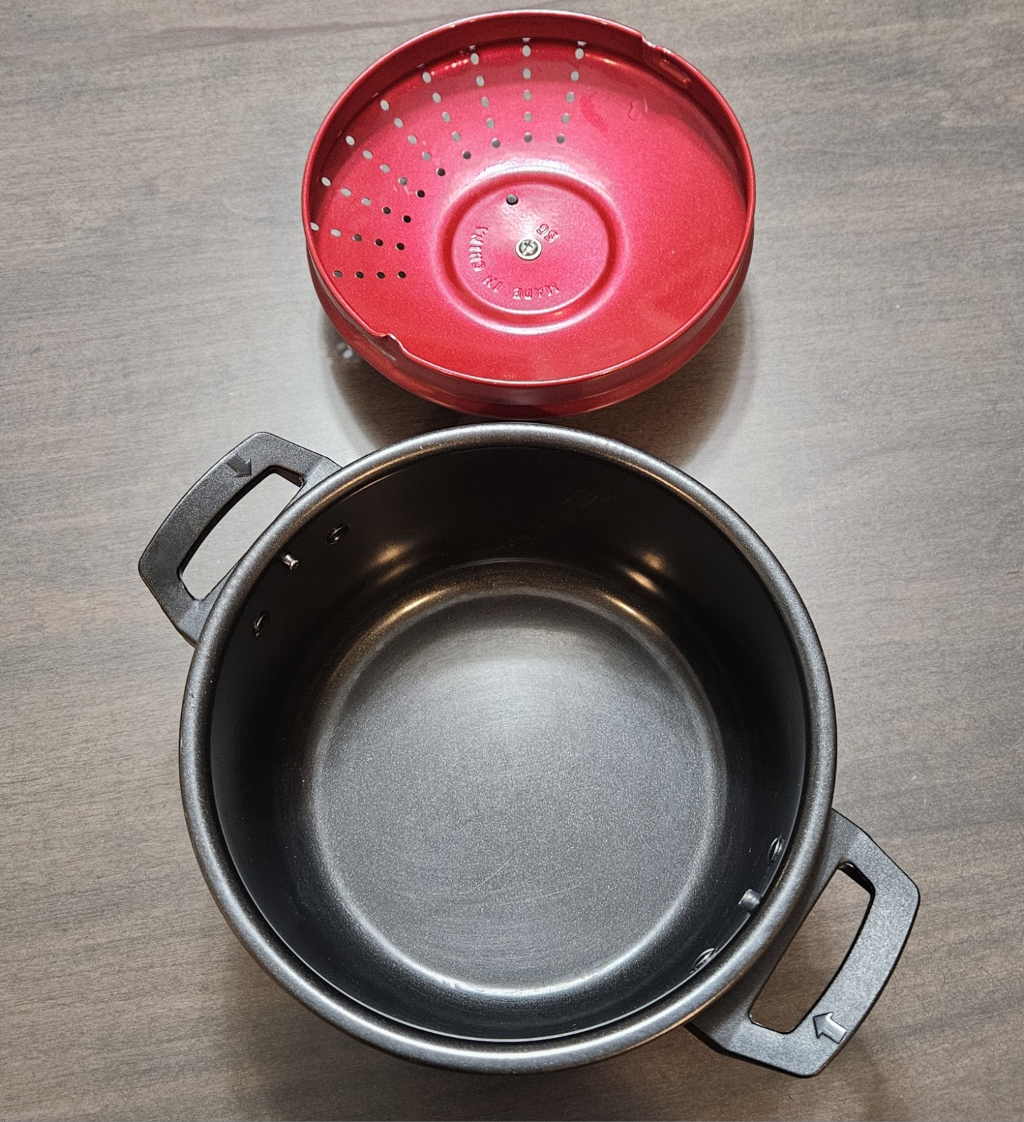 Steel Red Pasta Pot Strainer Lid Nonstick 7” Locking Lid