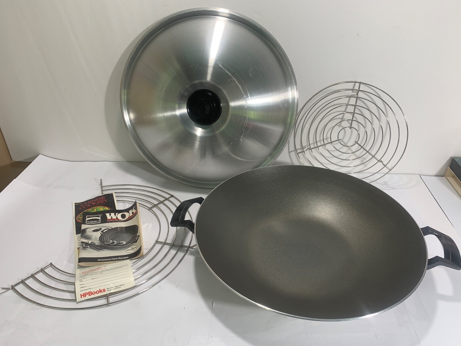 Vintage Mirro 4 Piece Cookery Set 14″ WOK SET with recipe book IN BOX/Hong Kong