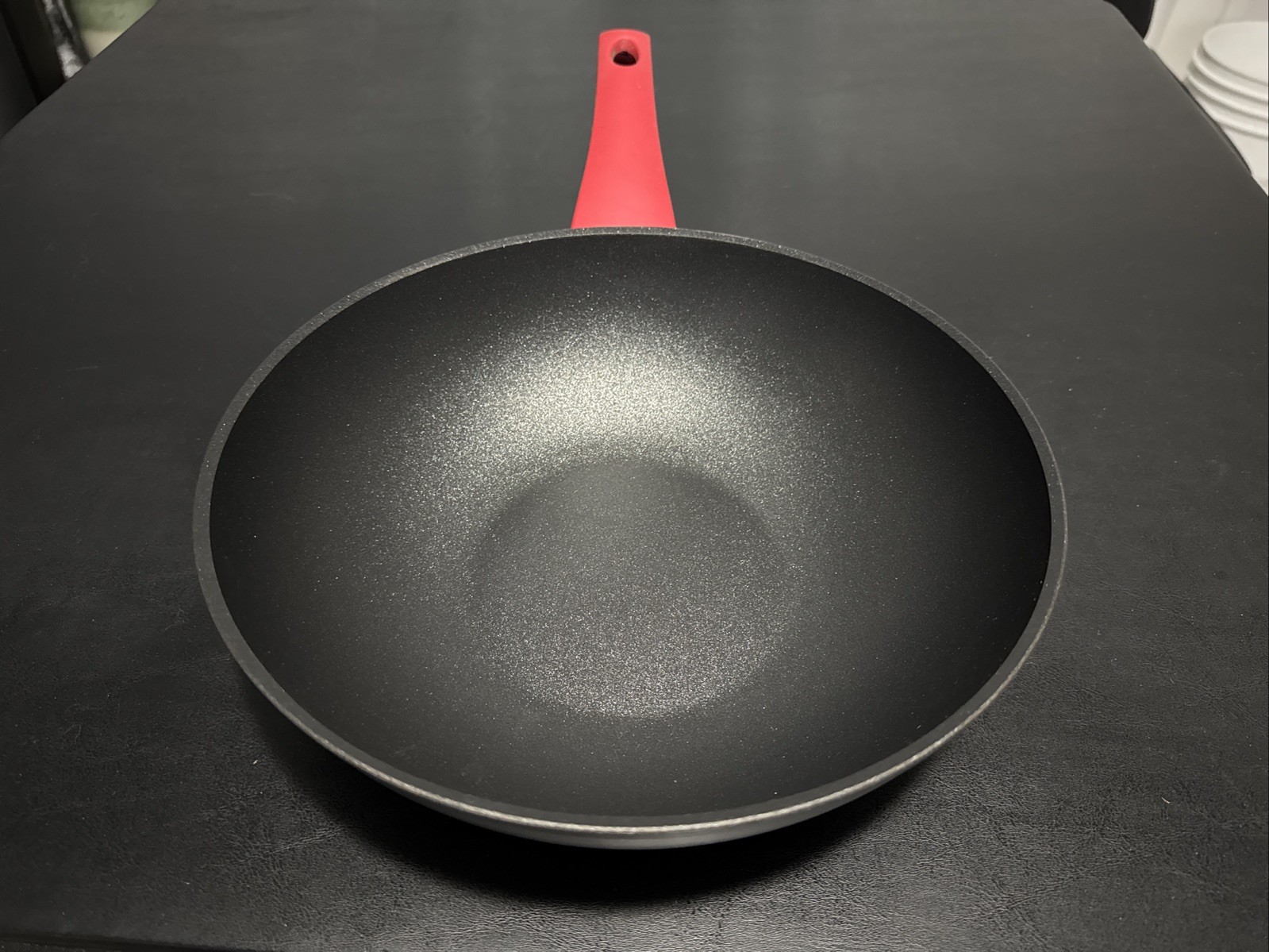 Uniware Non Stick Wok 11” PFOA Free Silicone Grip Non-scratch Italian Made