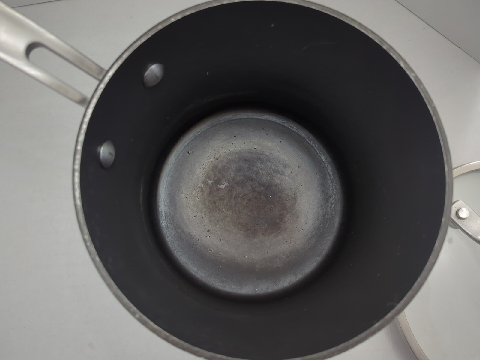 Kirkland Signature 2qt Saucepan Anodized Nonstick Aluminum Sauté Pot & Lid
