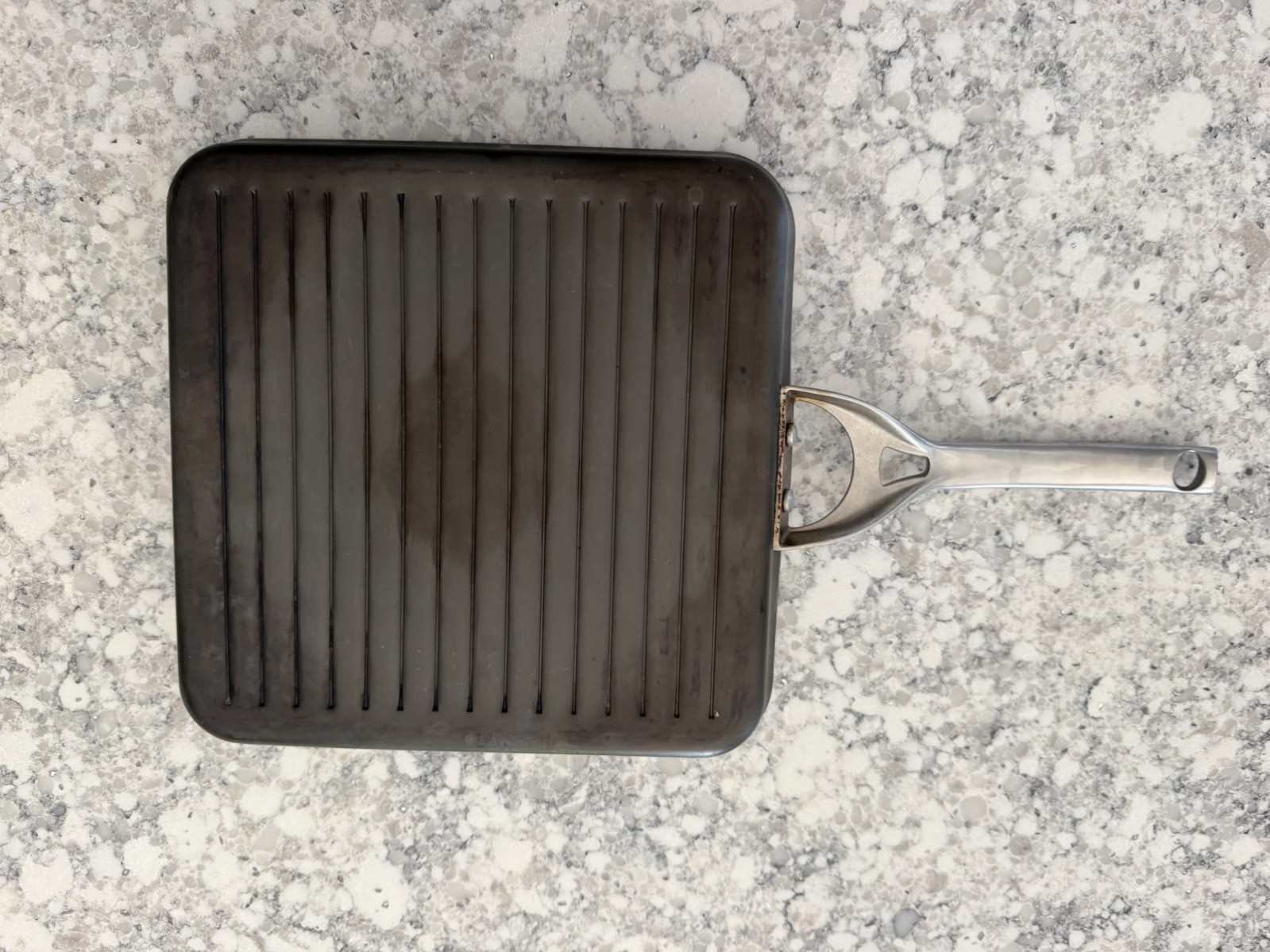 Calphalon Griddle Ribbed Frying Pan Nonstick 11.5″ Square Hard-Anodized Grill