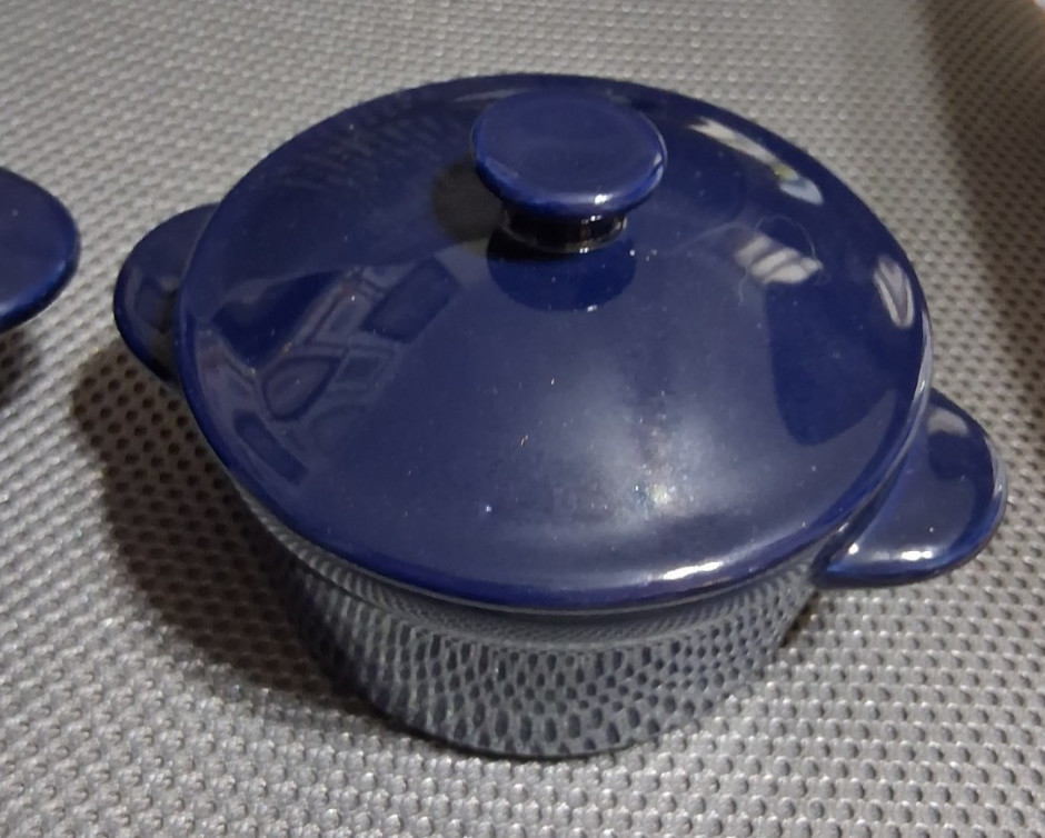 Set 2 Denmark Tools for Cooks Mini Ceramic Dutch Oven Excellent Condition 3-1/2”