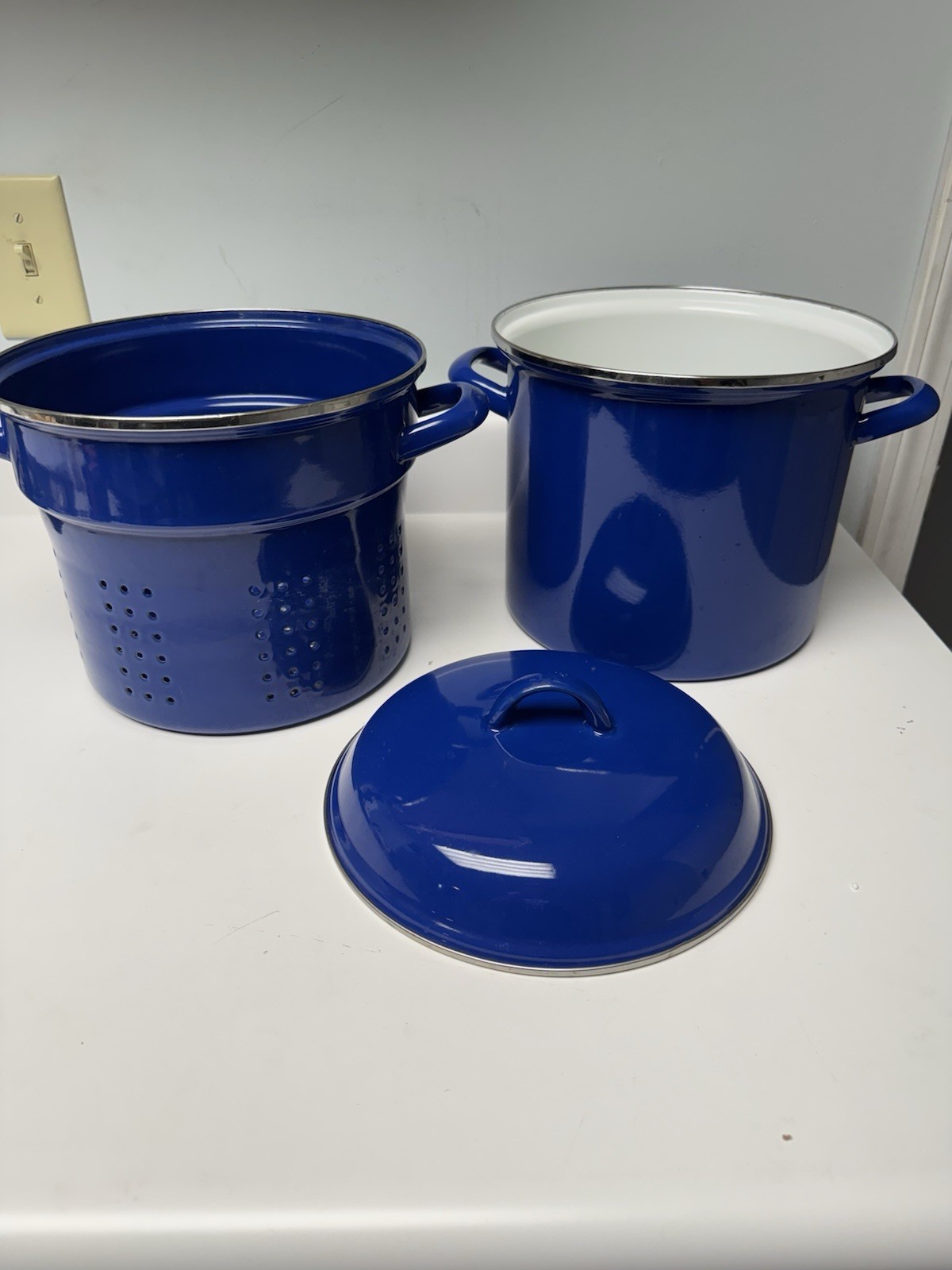 Cobalt 6 Qt Porcelain Enamel on Steel Stockpot/Strainer/Steamer