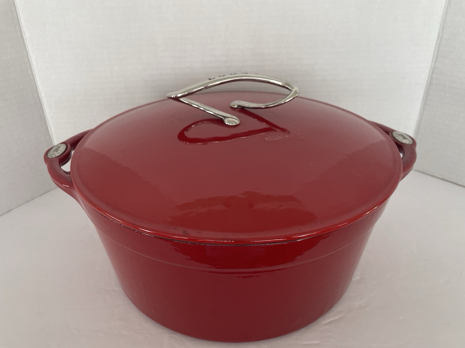 Lodge Patriot Red Enamel Cast Iron Spikes 1896 Twisted Handle Dutch Oven 6Qt