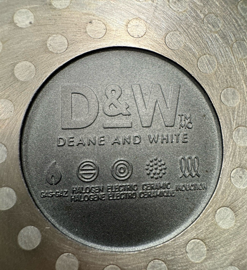 D&W Deane & White 11″ NonstickLow Casserole Pan wLid Wood Effect Handle 4.2qt