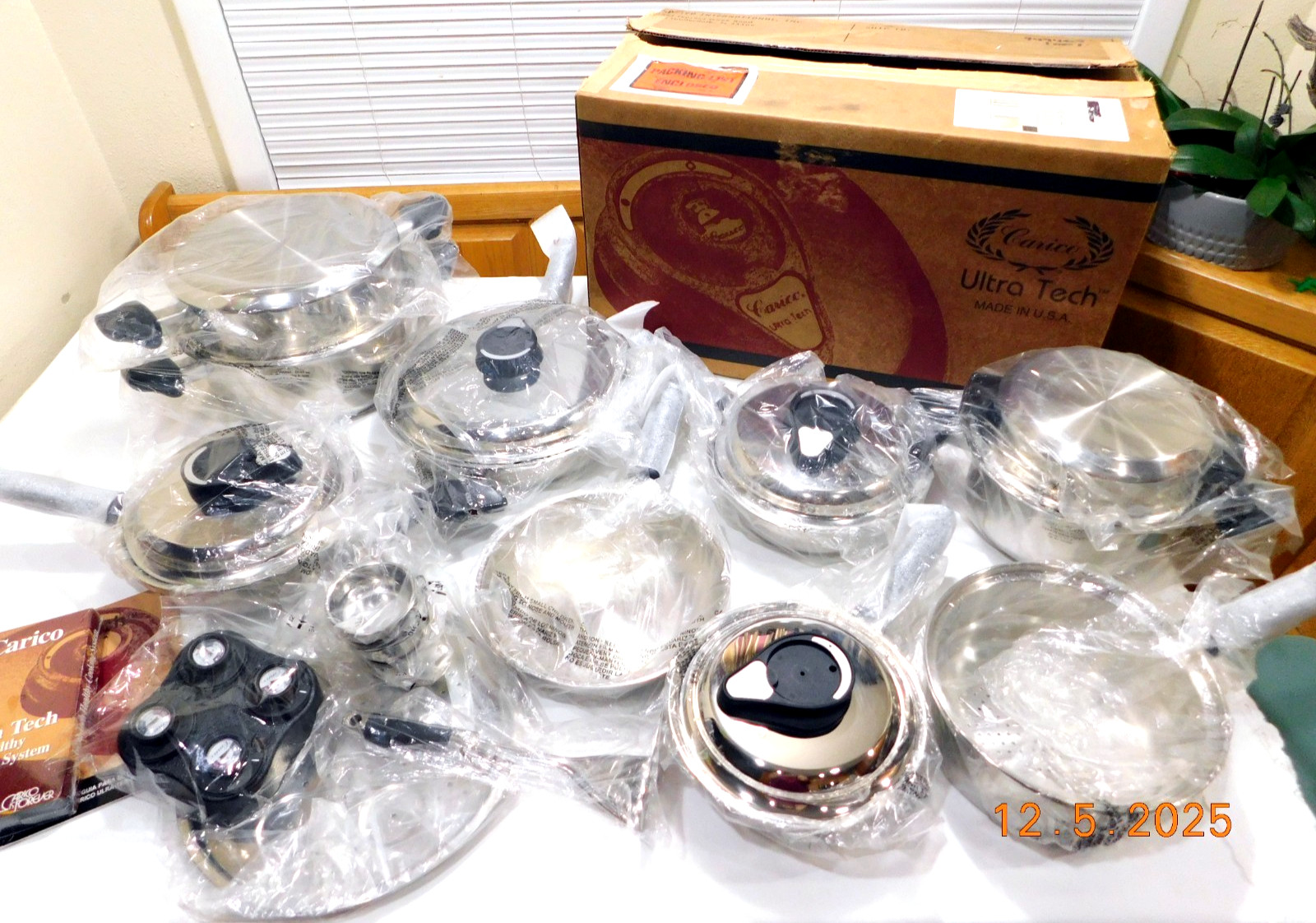 Carico Ultra Tech 12 PC Stainless Steel Cookware Set