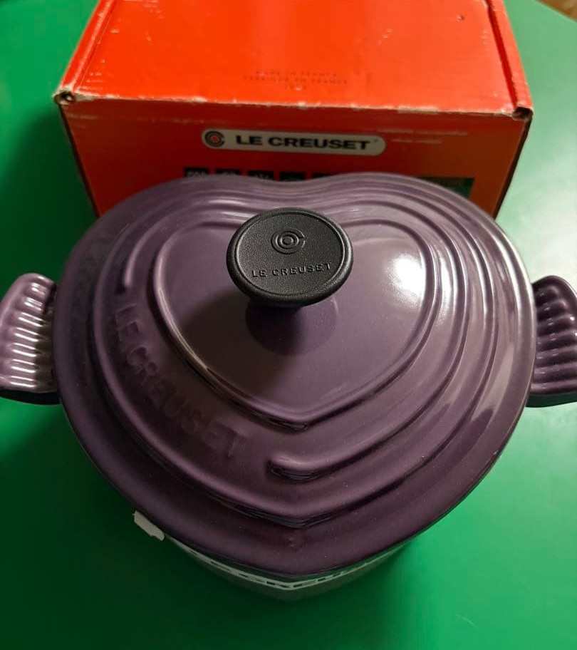 Le Creuset Cocotte D’amour 20cm Cassis Purple 2qt Heart Enamel Cast Iron