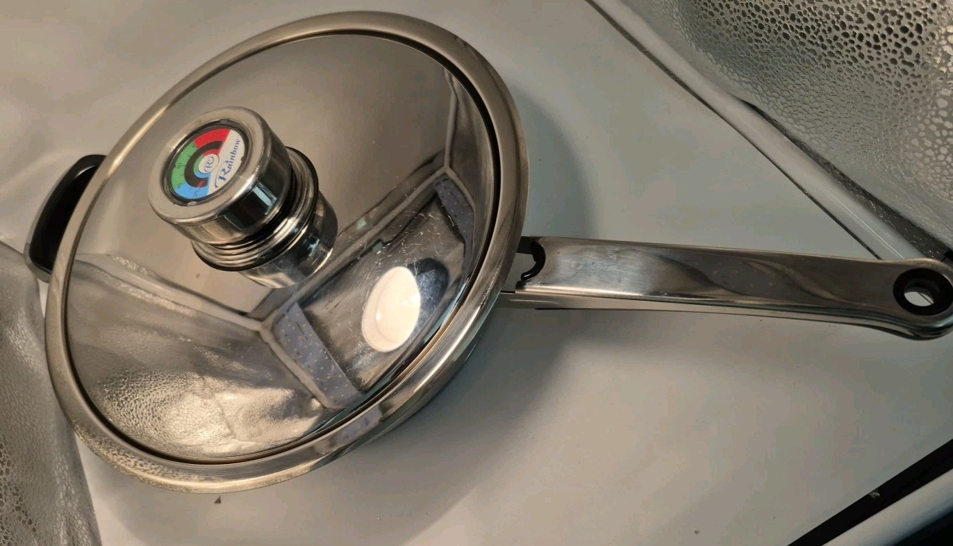 Rainbow Stainless Steel Nutri-thermic Compact Base 10″ Saute Pan W/ Lid