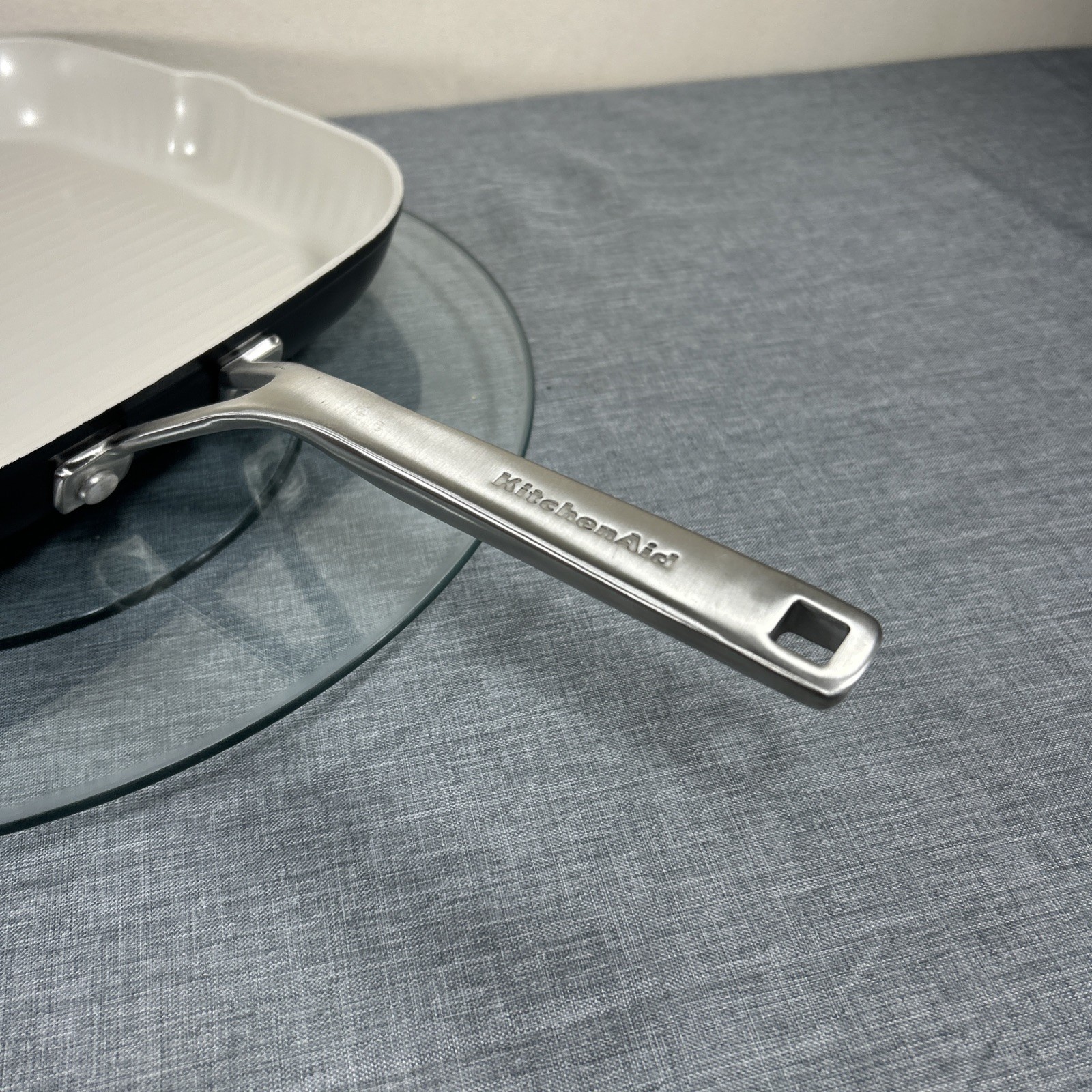 KitchenAid Grill Pan Spouts 11.25” Premium Hard Anodized Nonstick Ivory & Black