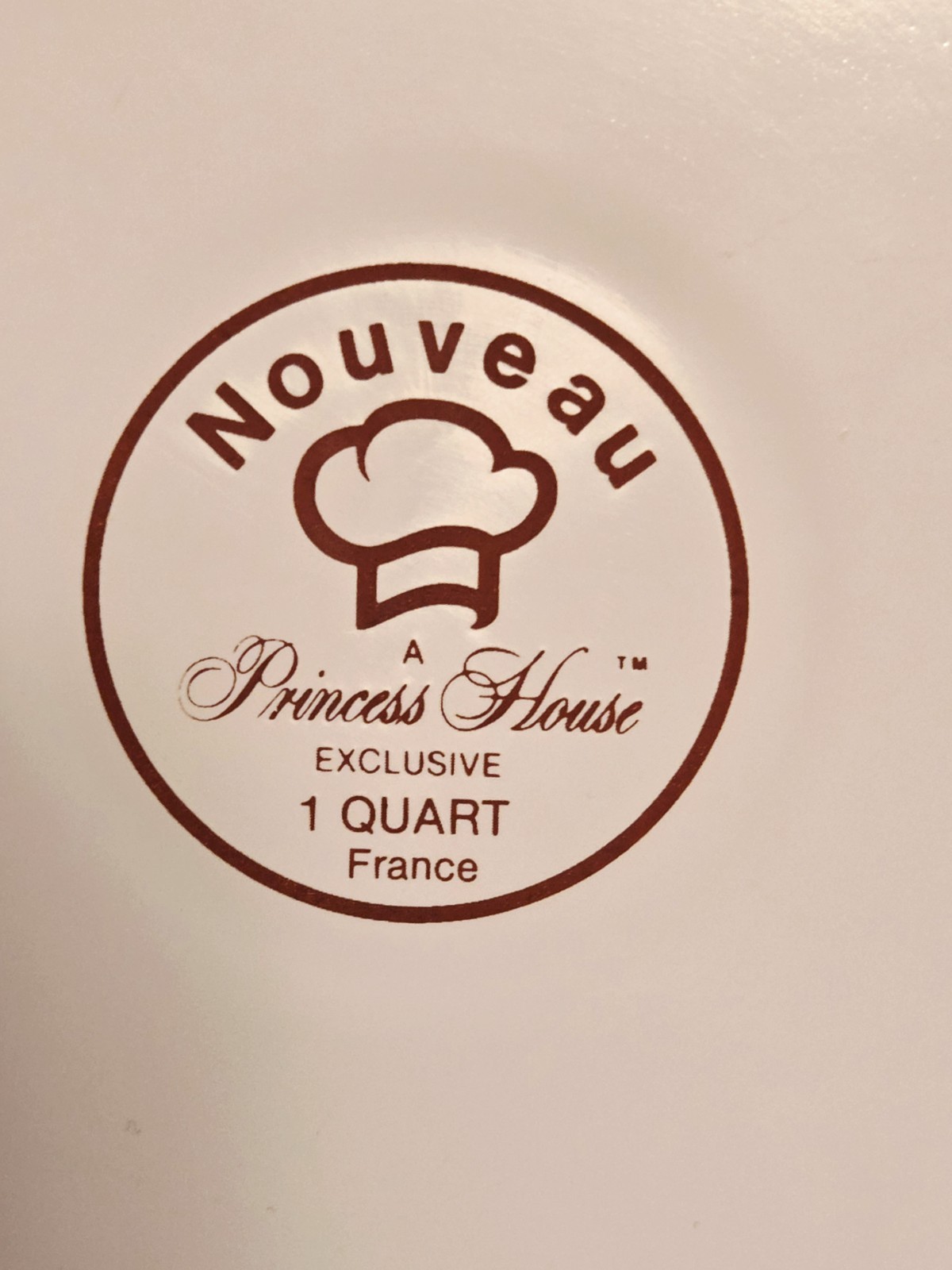 Princess House Nouveau White Ceramic Rd 1 Quart Saucepan w/ Glass & Plastic Lids