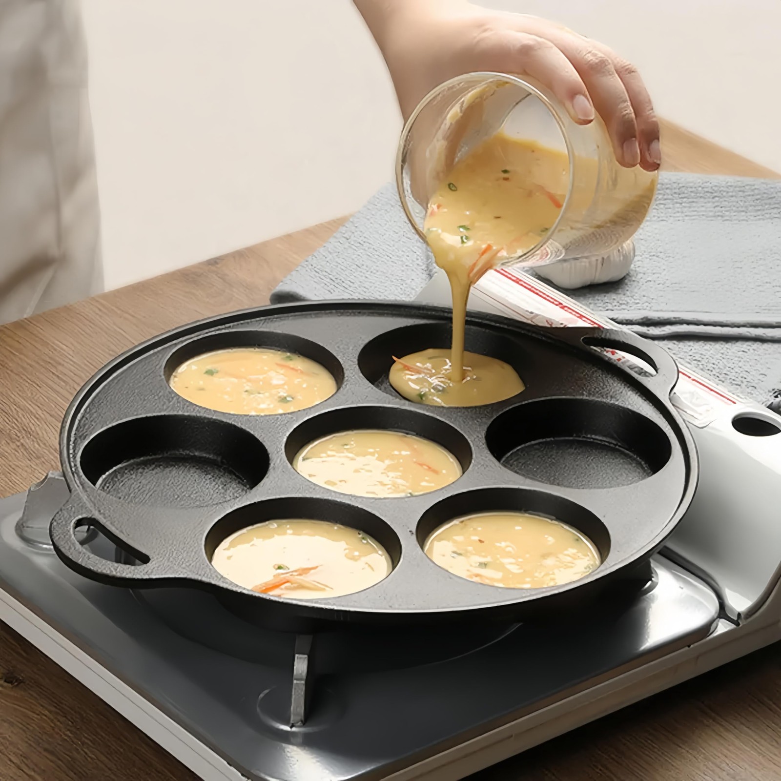 Cast Iron 7Cup Egg Pan Skillet 10 Inch Omelette Breakfast Fried Sandwiches