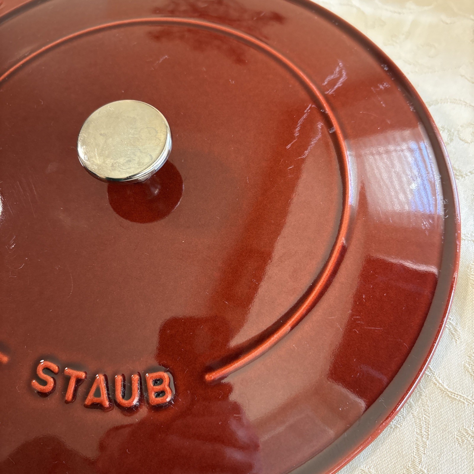 Staub 11”/ 4qt Round Cast Iron Saute Pan with Chistera Lid, Cherry Excellent