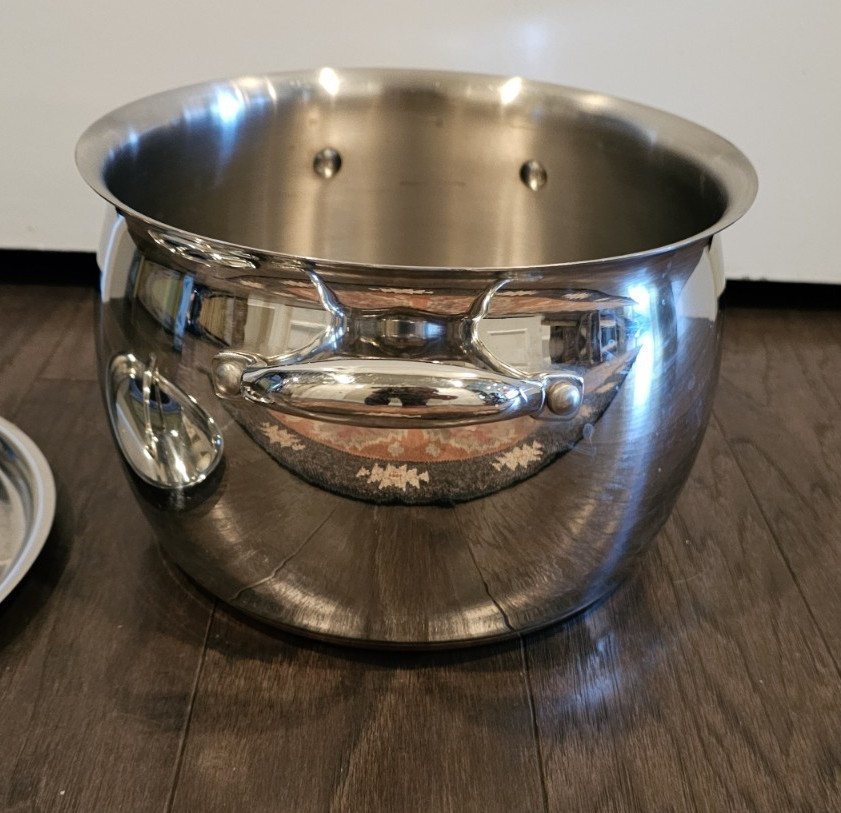 Kirkland Signature Professional Copper Core 8 Qt Stock Pot Stainless Steel Italy