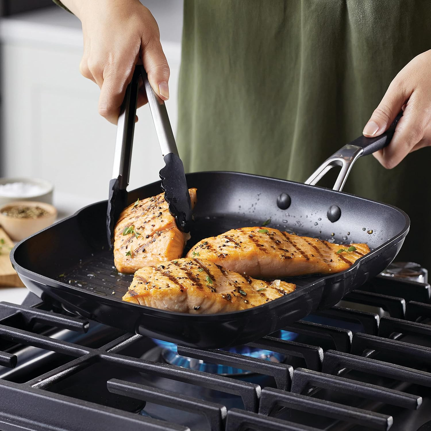 84808 Hard Anodized Nonstick Square Grill Pan/Griddle with Pour Spouts, 11.25 In