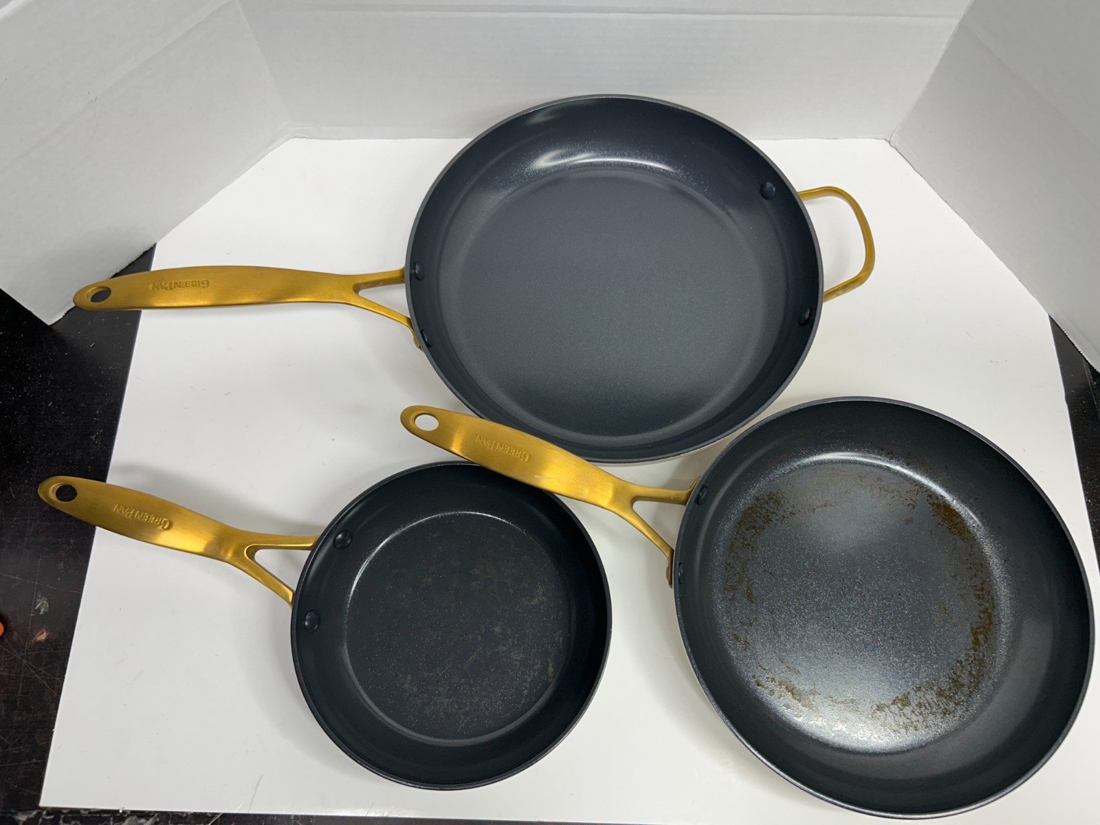 GreenPan 3-pc Jewel Pro Magneto 2 Ceramic Non-Stick Skillets (8, 10, 12″ Pans)