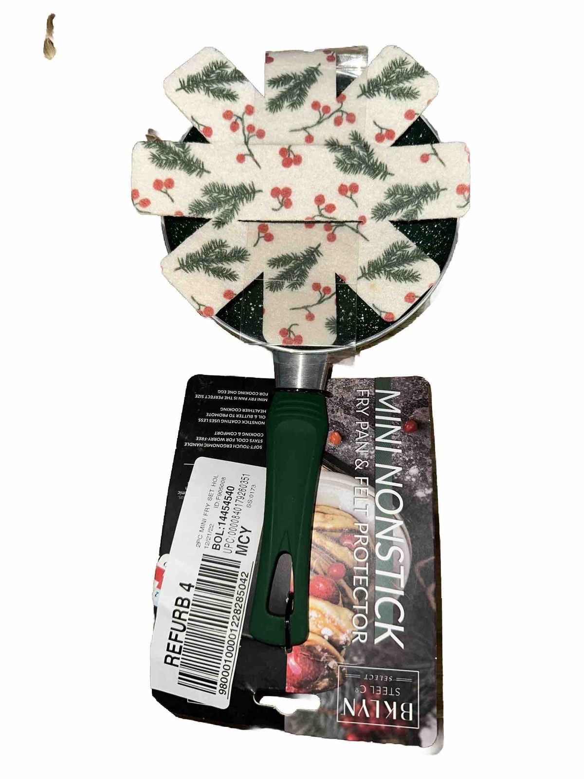 Brooklyn Steel Co. Mini Fry Pan with Felt Set, 2 Piece- Holly Berry-New