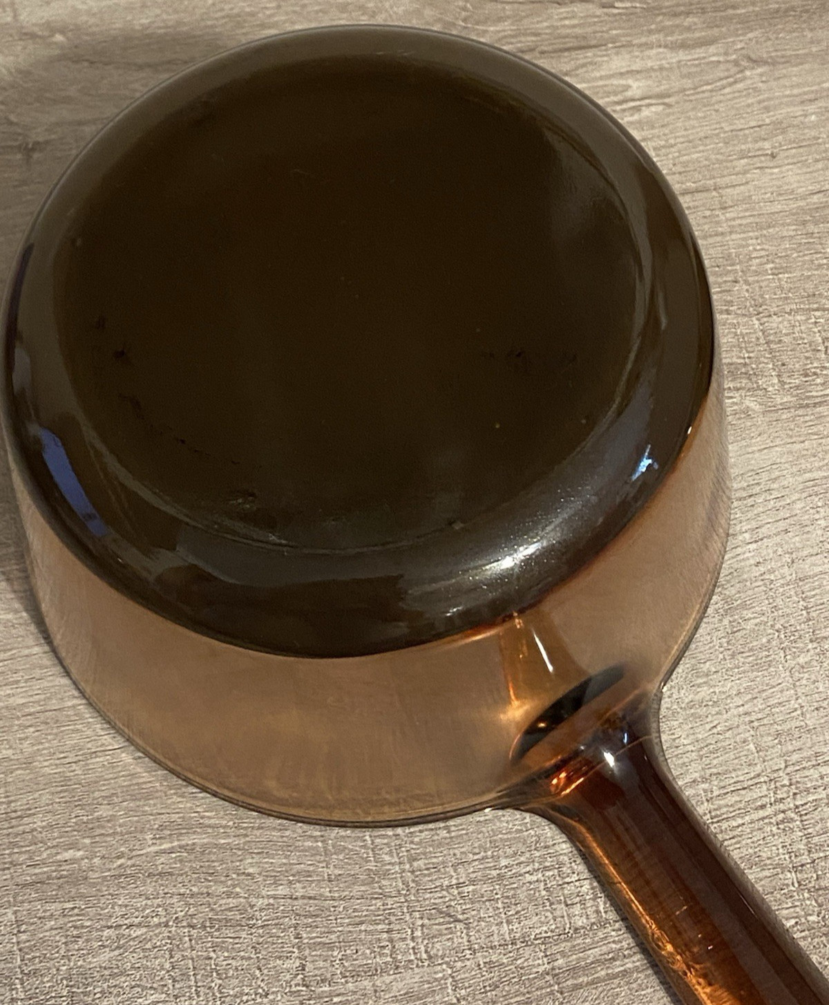 VISION BY CORNING 1 LITER GLASS / SILVERSTONE SAUCEPAN W SPOUT AND LID PREOWNED
