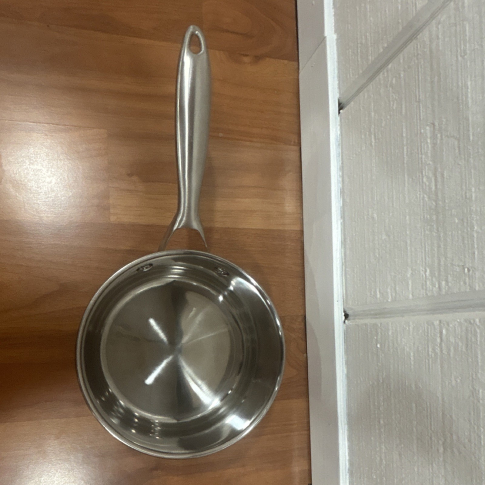 Sedona Kitchen Stainless Steel Silver Round Saucepan Long Handle RQ1 One-Piece