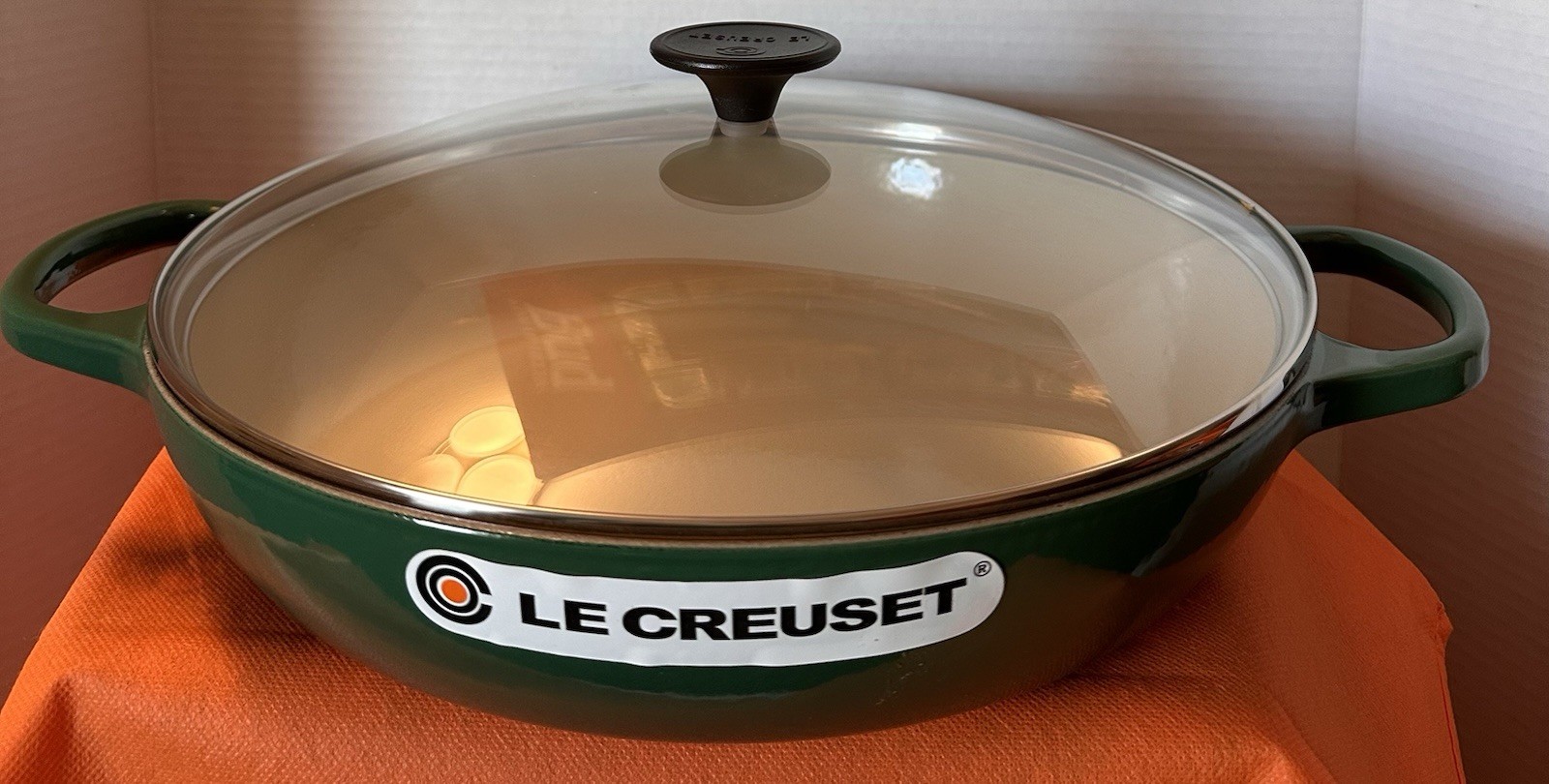 LE CREUSET CAST IRON BRAISER 3.5 QT W/Glass Lid #30. NIB. Cactus/Juniper Green.