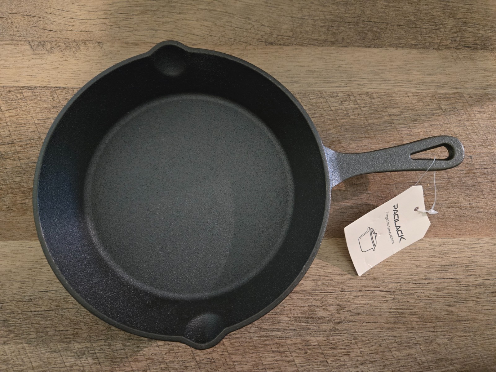 New Pacilack 8″ cast iron skillet uncoated NWT
