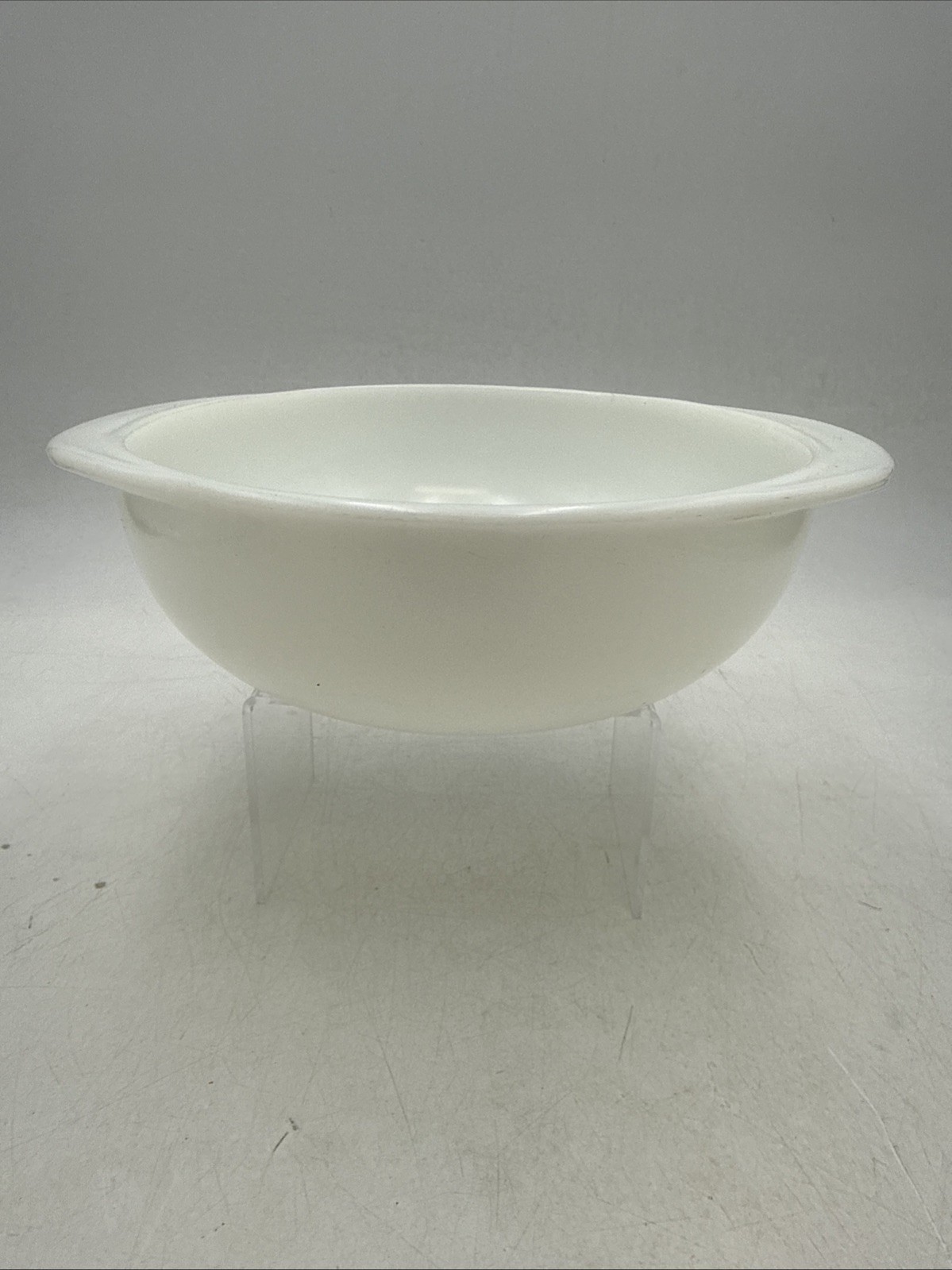 Vtg Pyrex Opal Milkglass Round Casserole Baking Dish 1 1/2 Quart 023 No Lid VGC