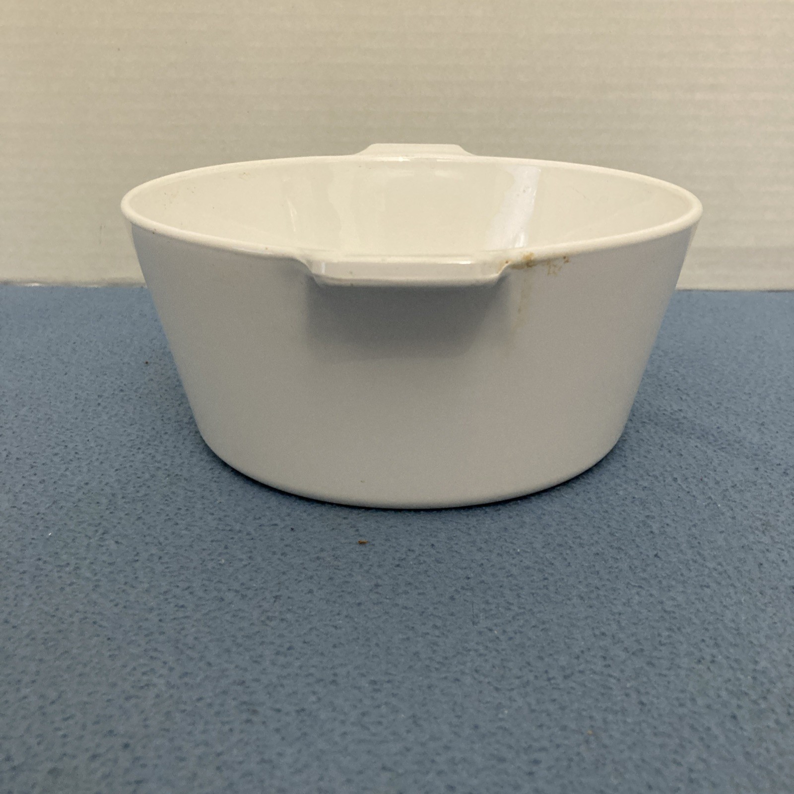VTG Centura by Corning White 1 3/4 QT Round Saucepan w/Handles- No Lid