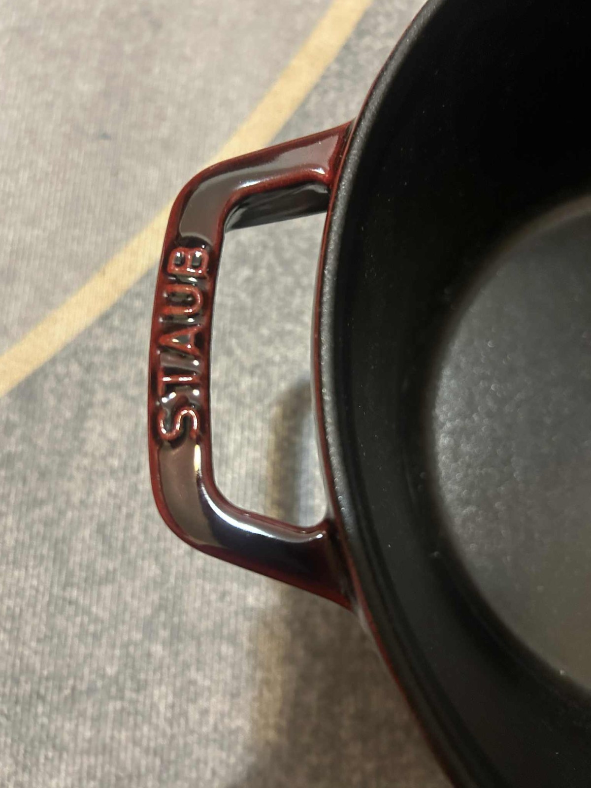 Staub Dragon Cocotte 24cm (with Bring your love to the table)