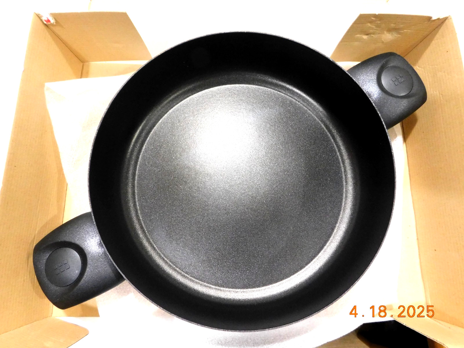 NEW IN BOX CASTAMEL MEGAWARE 11.5″ Covered Casserole Cookware Spain