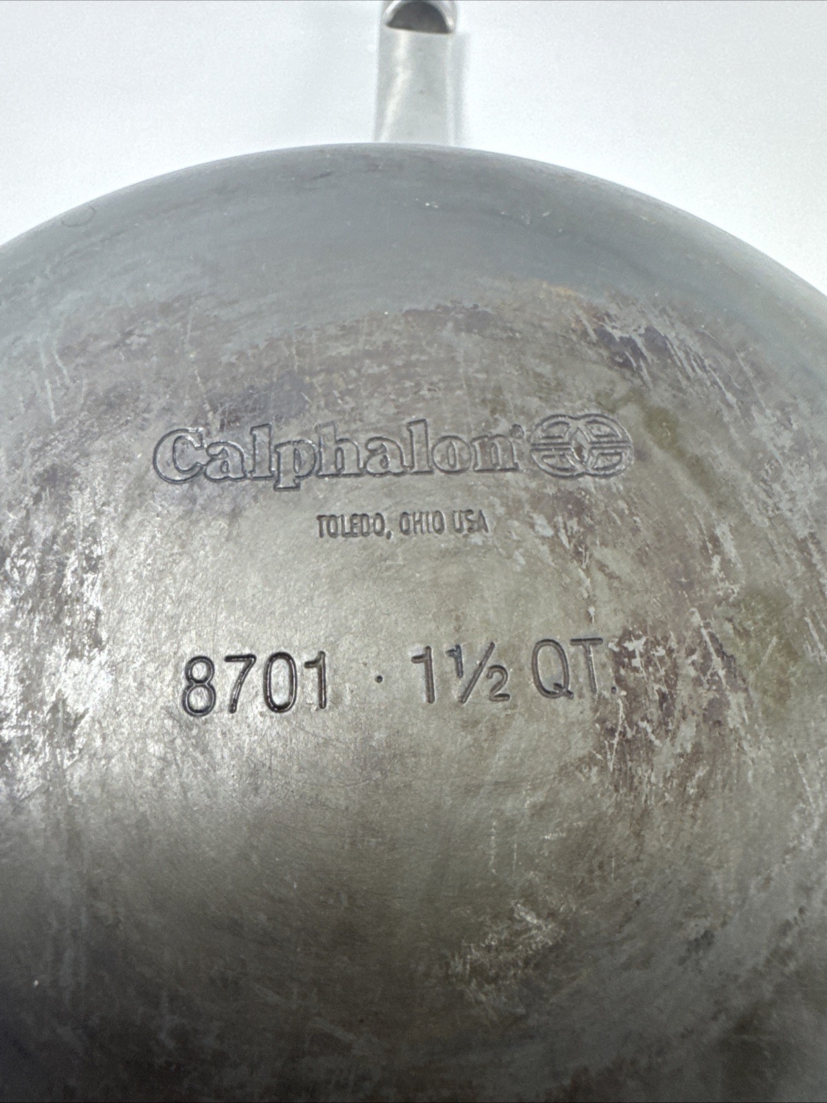 Calphalon Kitchen Essentials 1.5 Qt Sauce Pan 8701 No Lid
