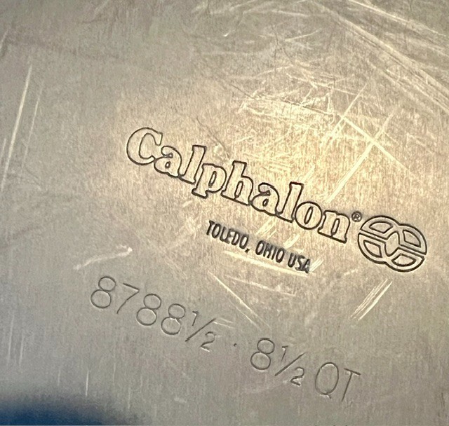Calphalon 8.5 qt. Hard Anodized Dutch oven #87881/2 with stainless steel lid