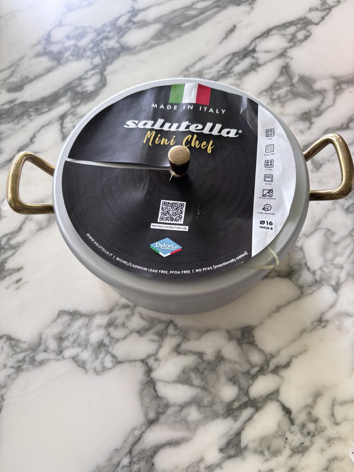 Salutella Mini Chef Stock Pot Black /Gold 6.5″ 16Cm Wide Pan w/Lid -ITALY New