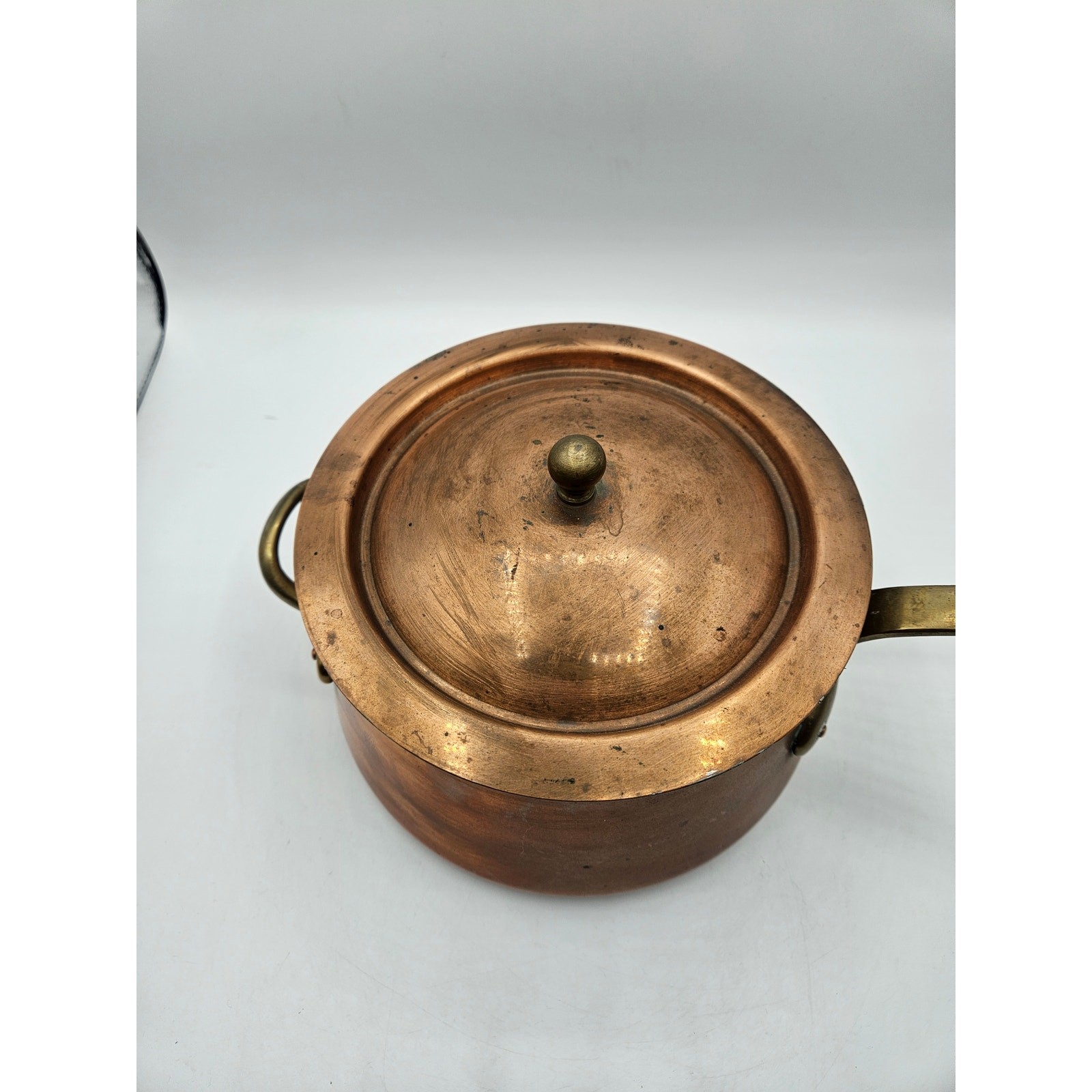 Vintage Hand Hammered Bombe Copper Saucepan Tin Lined Brass Handles 6.5″ Lid