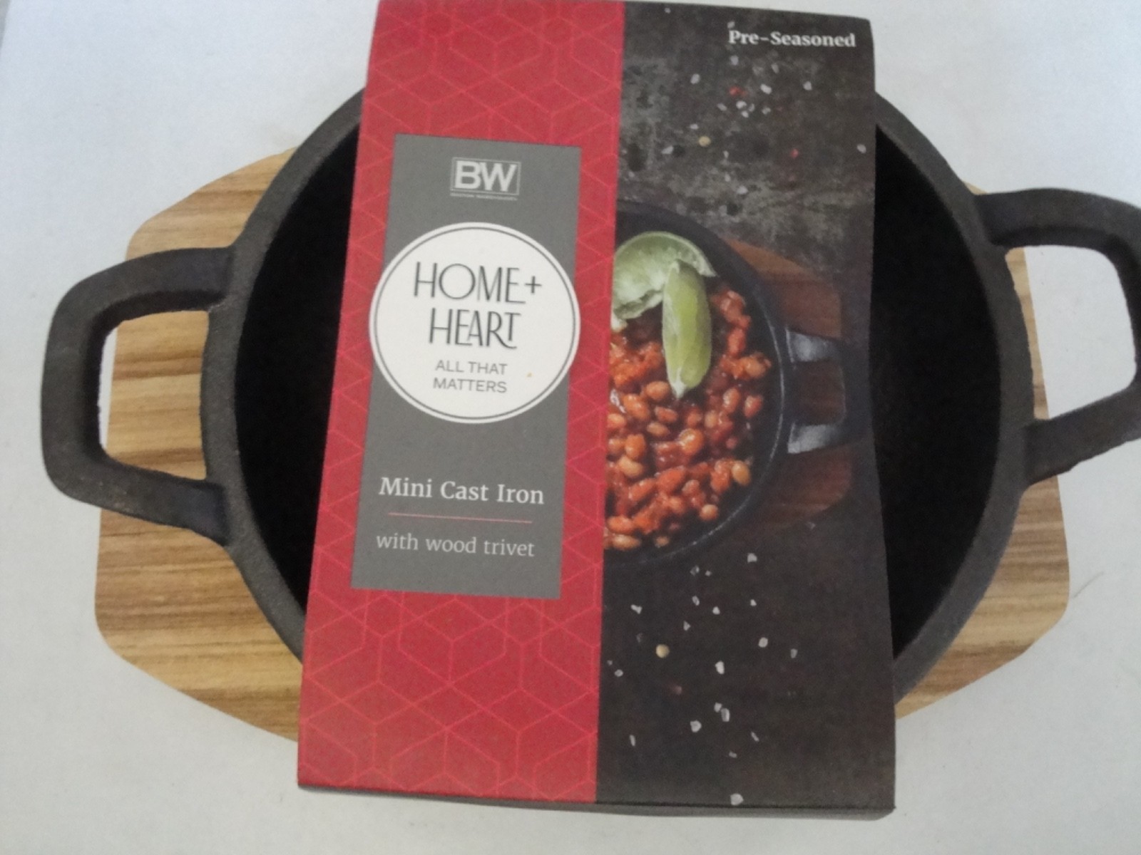 New Boston Warehouse Mini Cast Iron Pan With Handles & Wood Trivet !